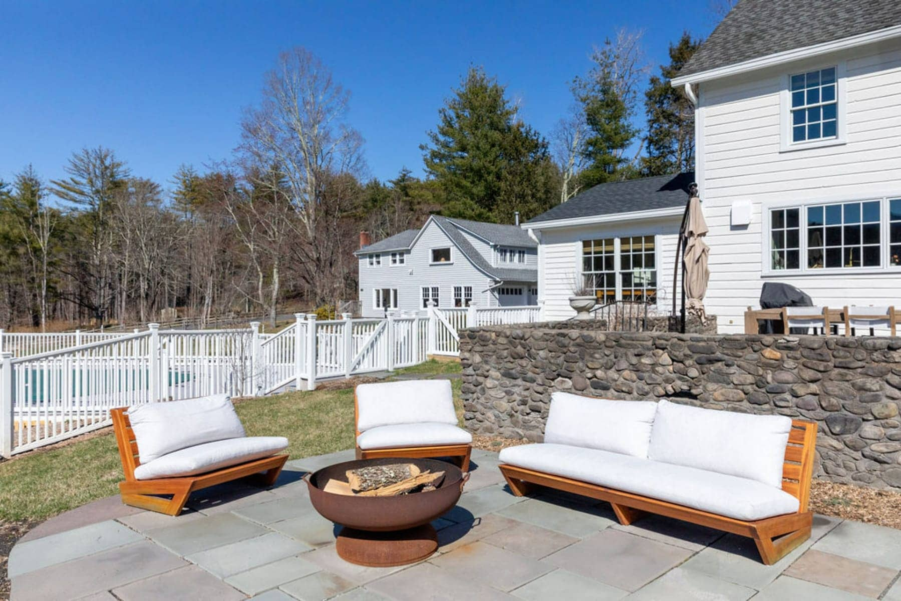 Property Image 2 - Abbey Rd Farmhouse: Pool, Firepit + Stunning Views