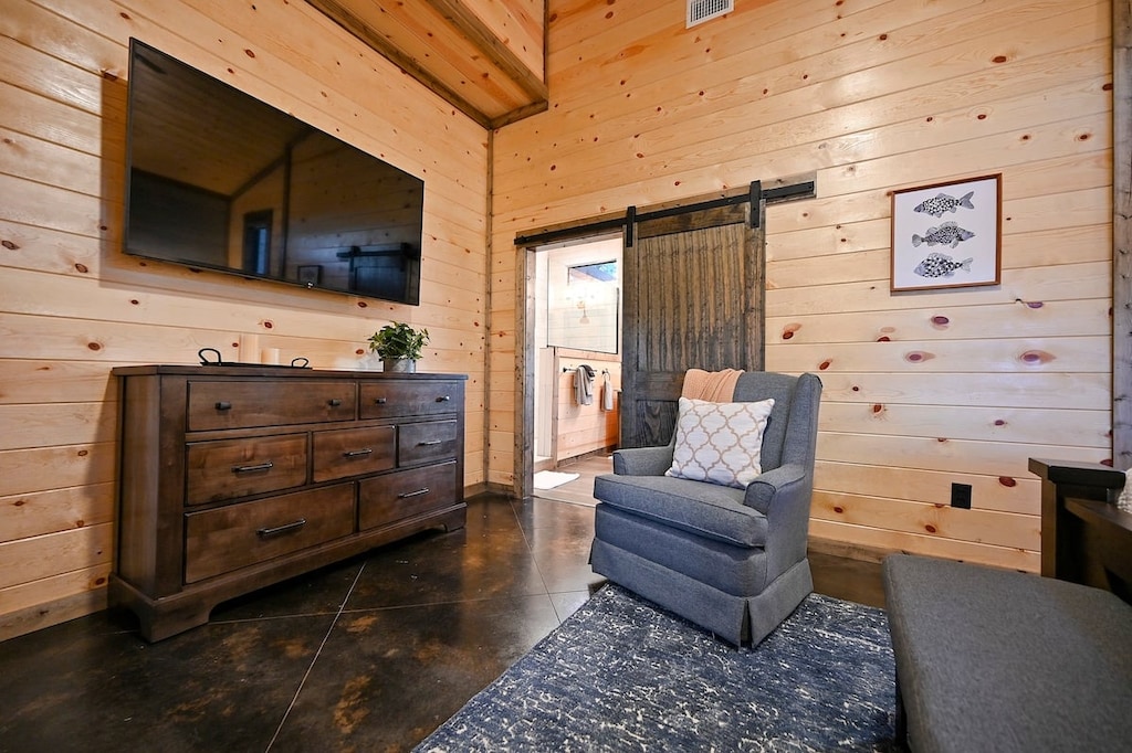 Master bedroom #1 (sleeps 2)