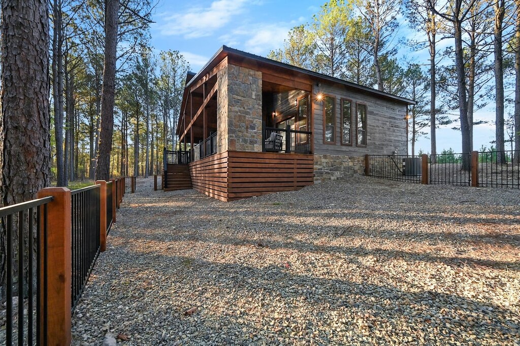 Fully fenced yard perfect for guests traveling with pups