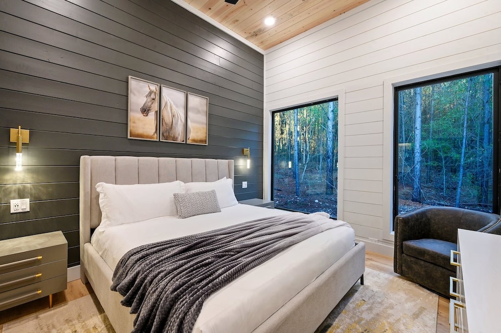 Master bedroom #4 (sleeps 2)