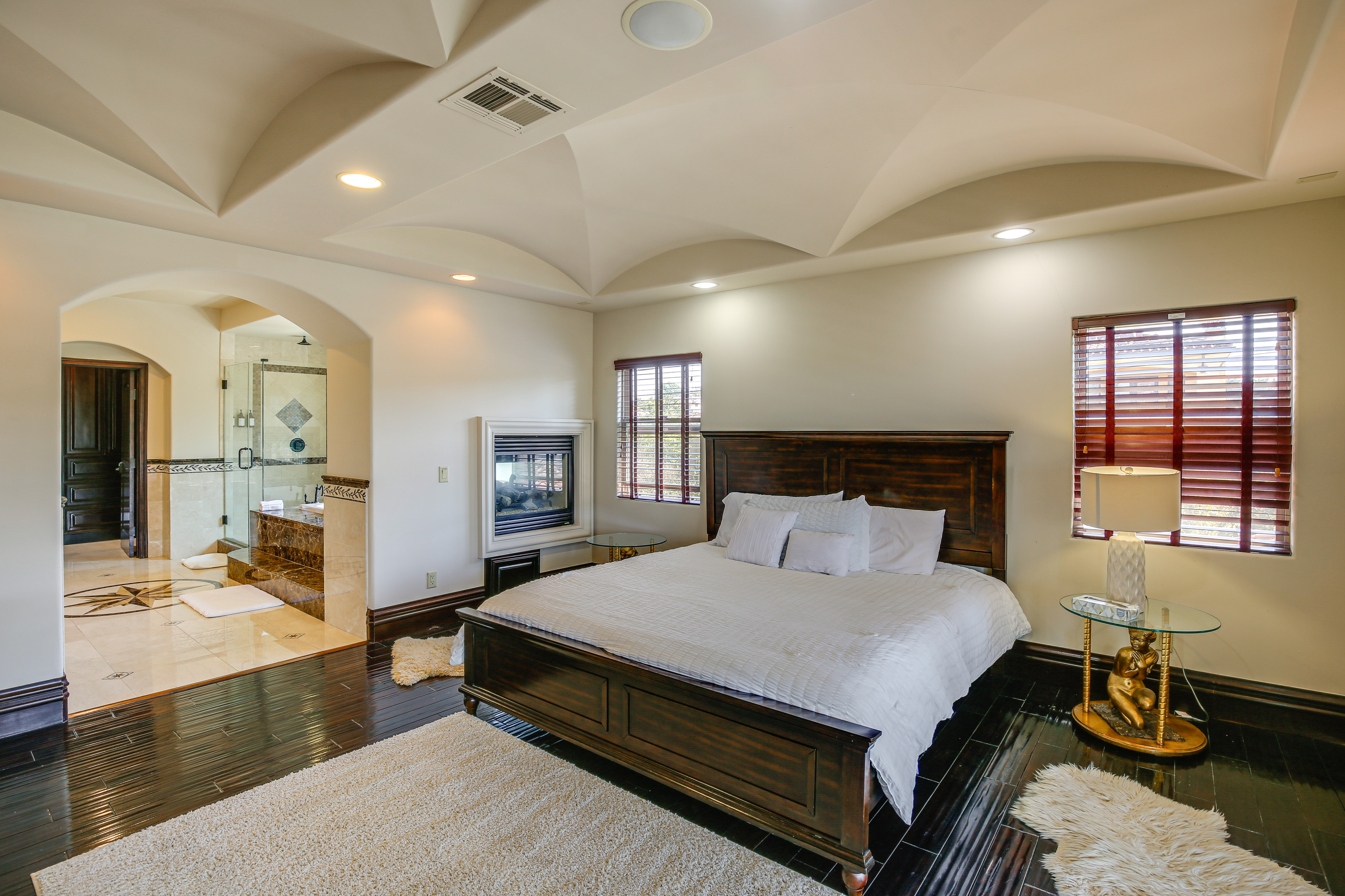 Spacious Fullerton Villa w/ Private Pool & Hot Tub