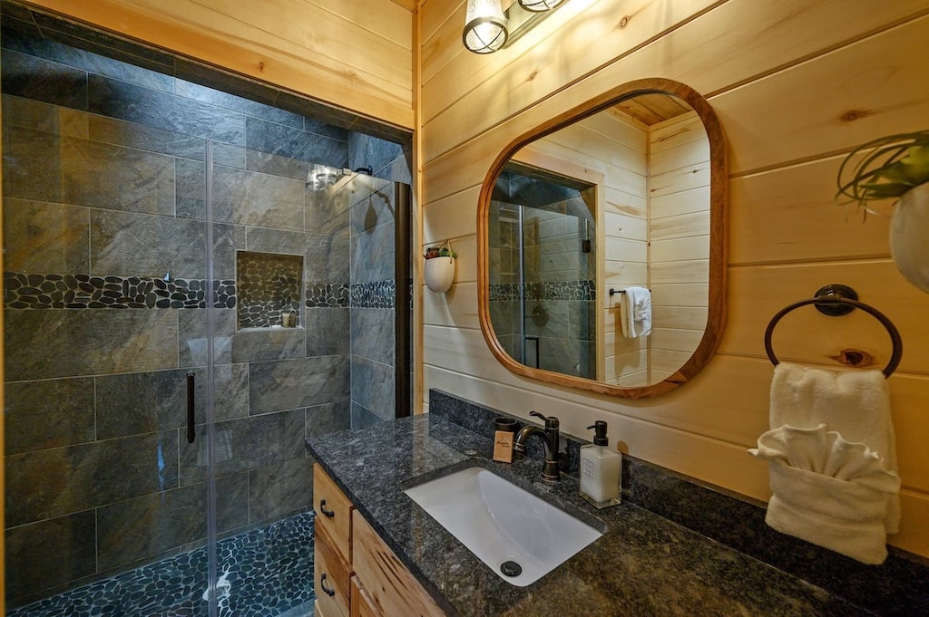 Master bathroom #2