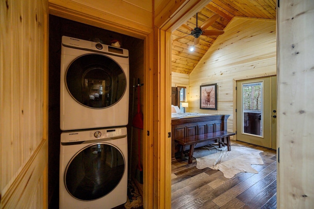 Full-size washer and dryer available in laundry closet