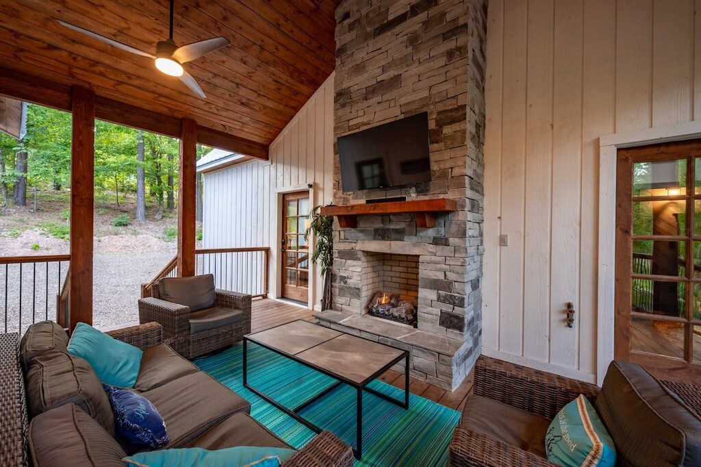The breezeway connects the living room and each of the three master suites