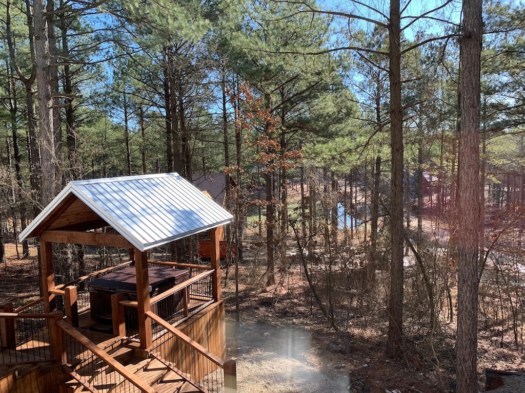 Fishing pond within walking distance of the cabin