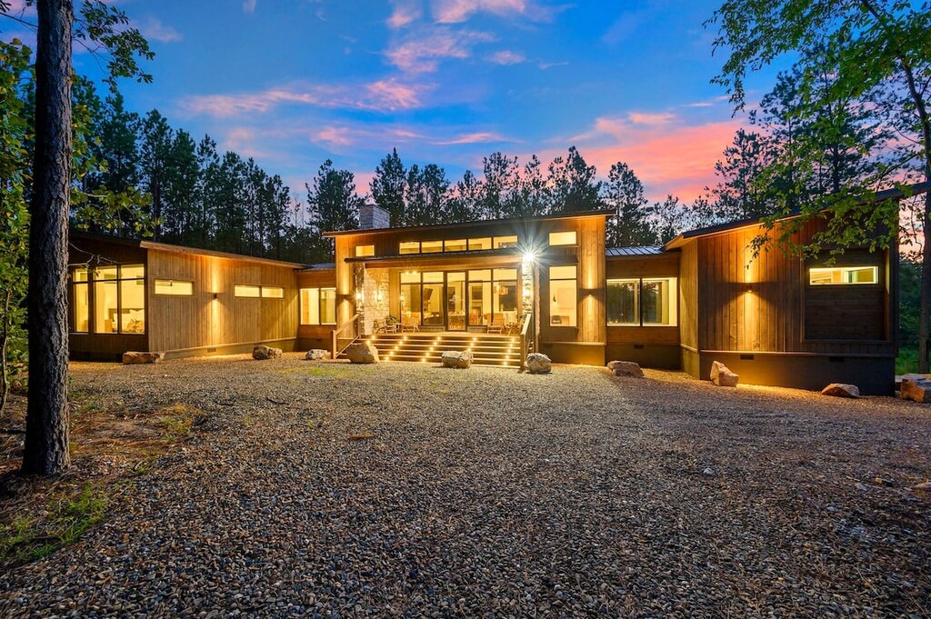 Welcome to Dog Point Pond!