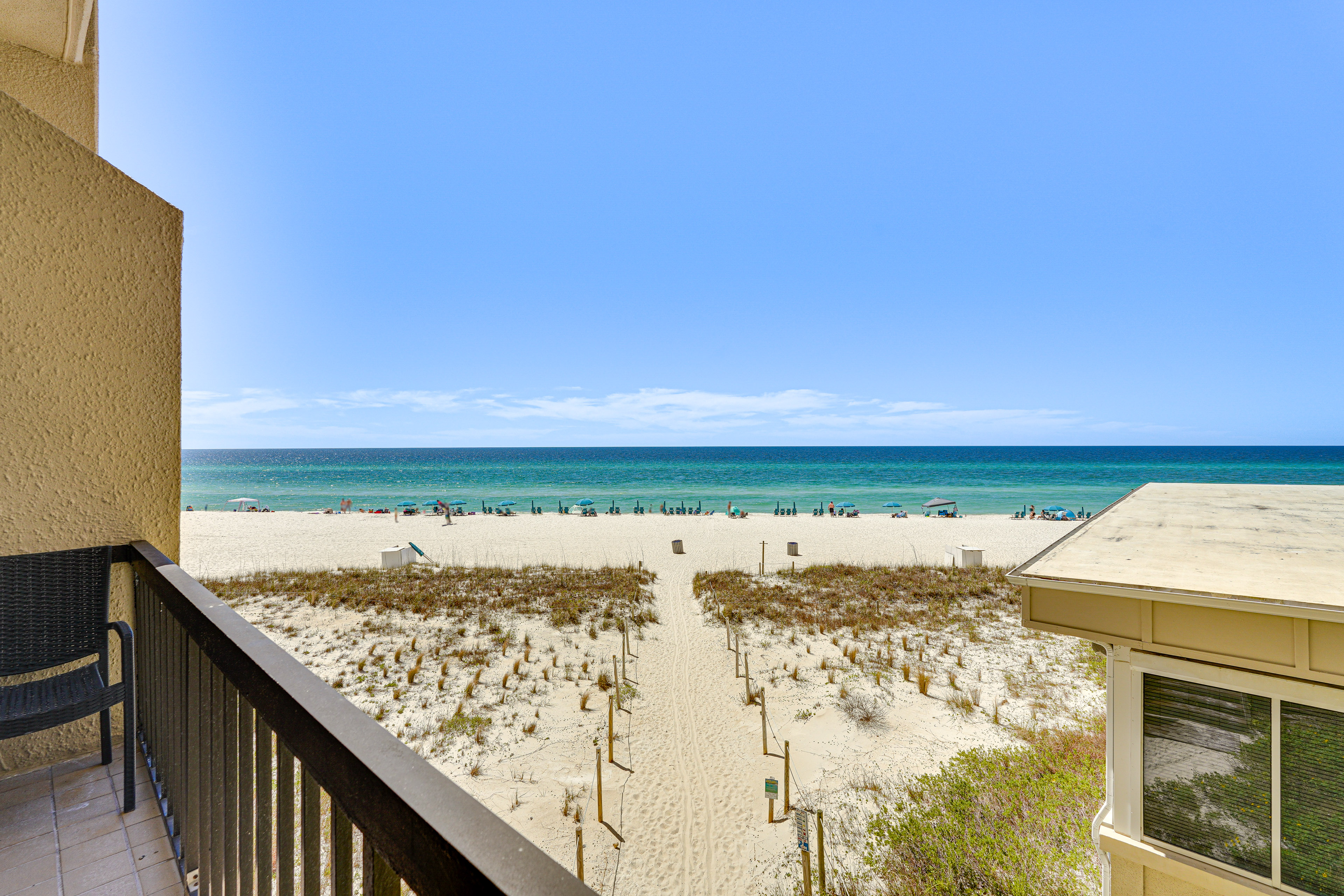 Property Image 2 - Beachfront Panama City Condo w/ Balcony + Views!