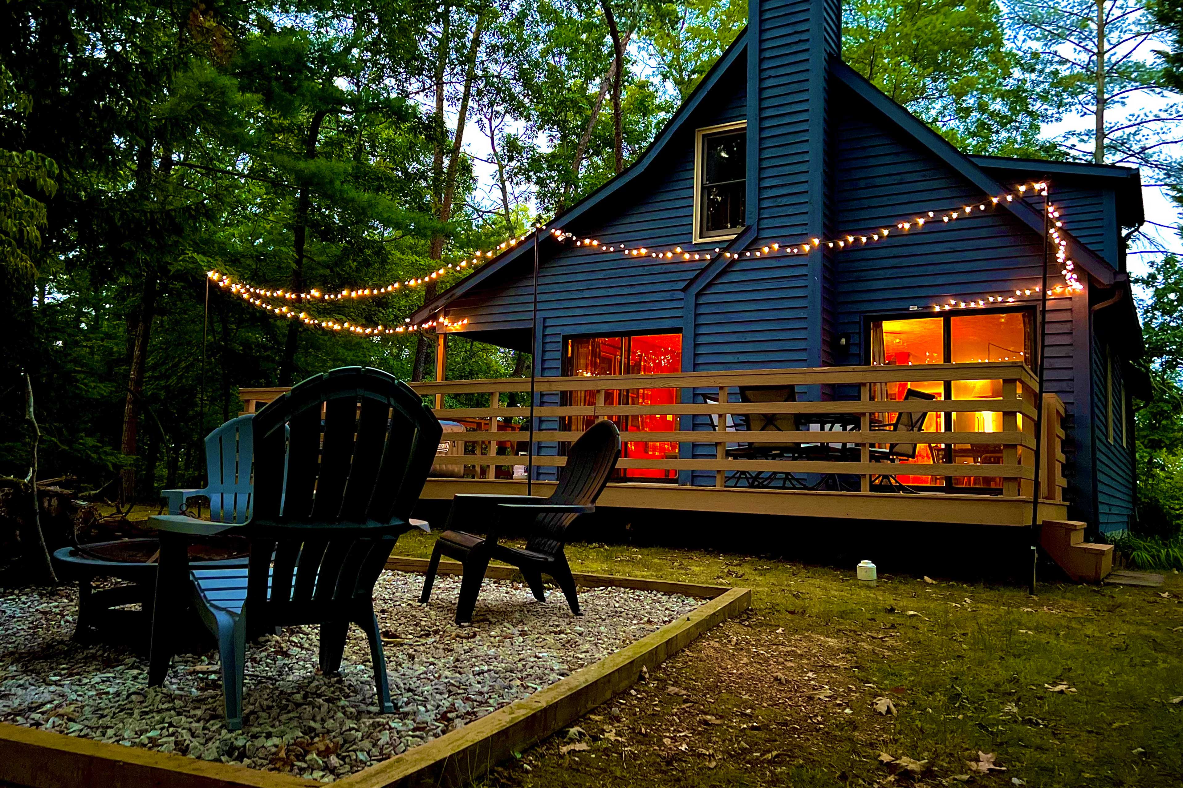 Property Image 1 - Quiet Cabin w/ Hot Tub < 1 Mi to Bryce Resort!