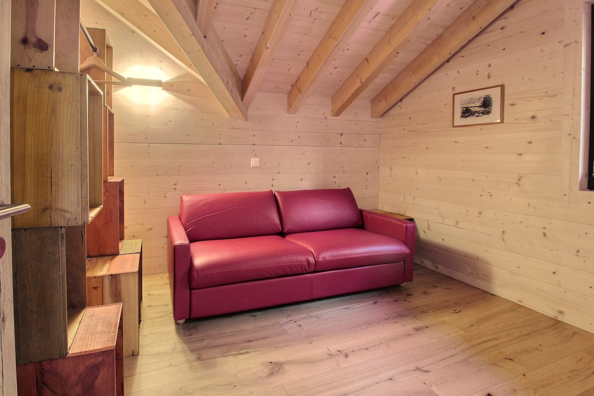 Source 24: penthouse spectacular view