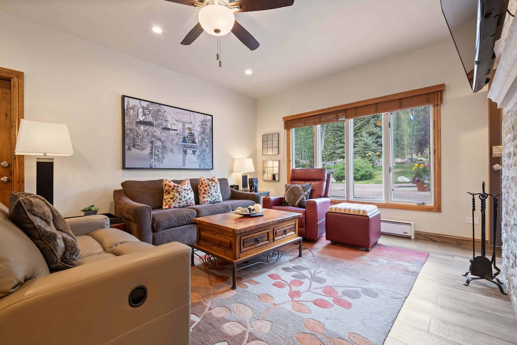 charterf250-8363_54724797997_o