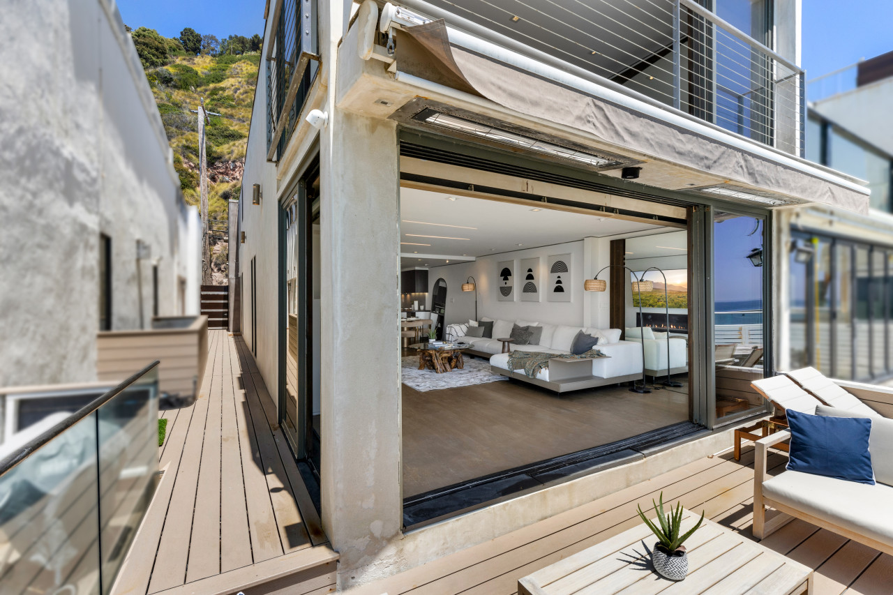 Property Image 2 - Oceanfront Sunset Serenity in Malibu