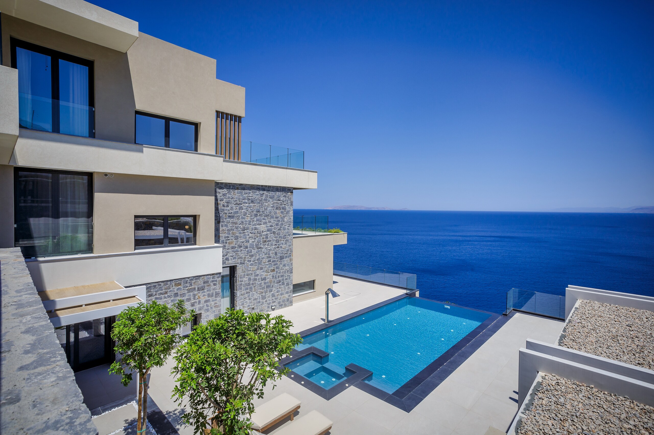 Property Image 1 - Villa Iperifanos