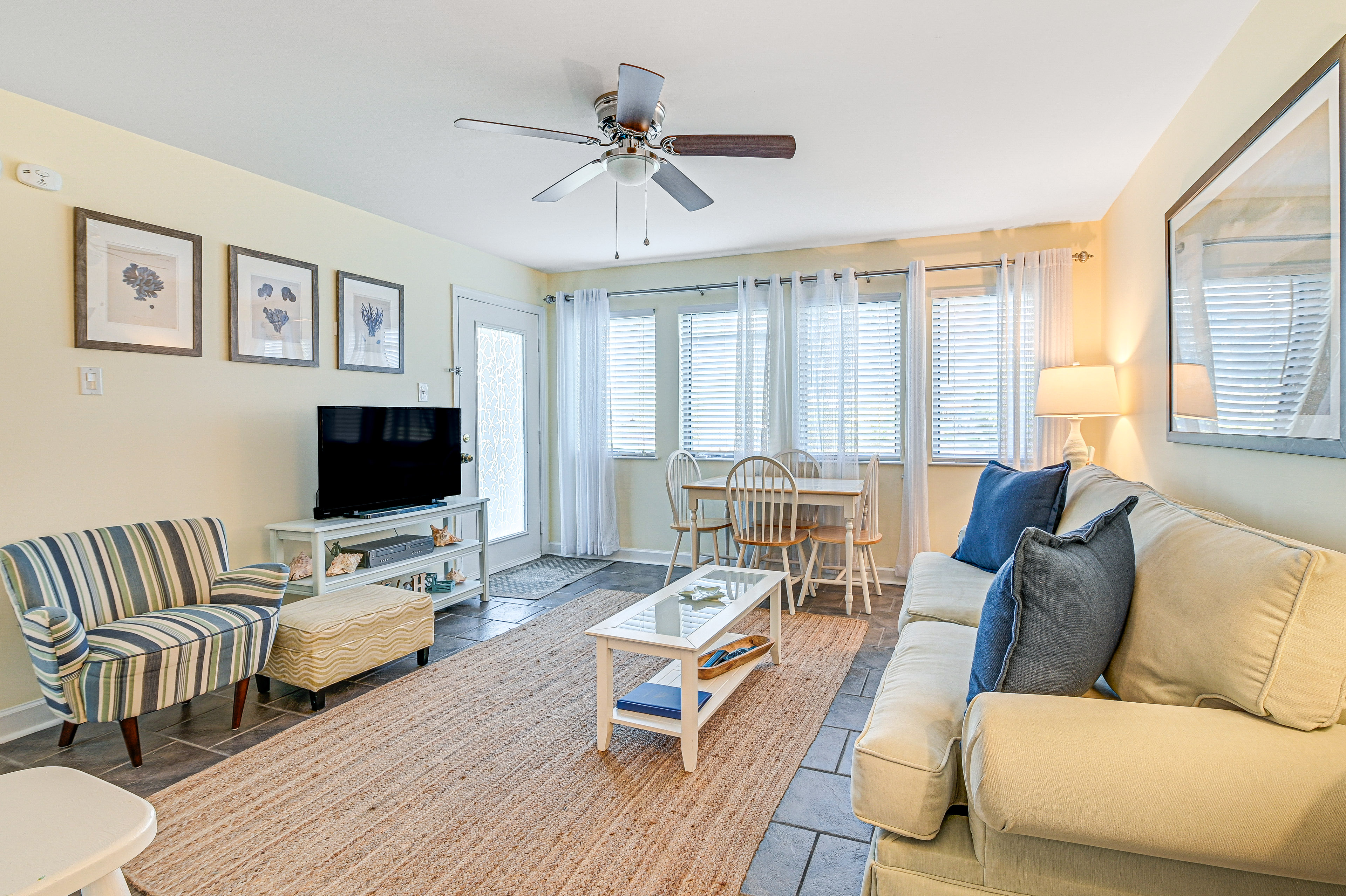 Property Image 1 - Myrtle Beach Condo w/ Patio, Beach & Pool Access!