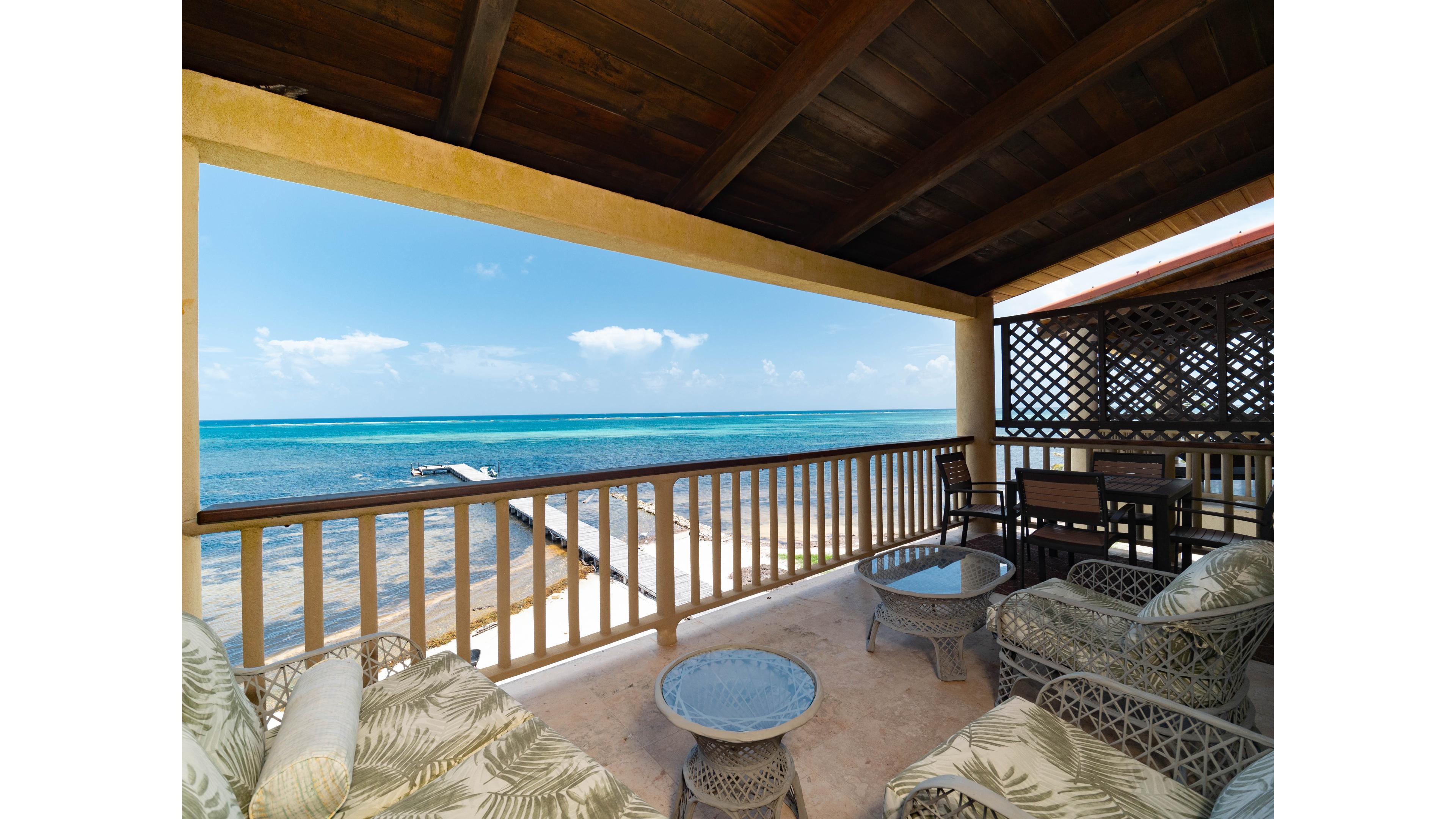 Oceanfront Tranquility: 3rd Floor 2BR Condo w/ Stunning Barrier Reef Views