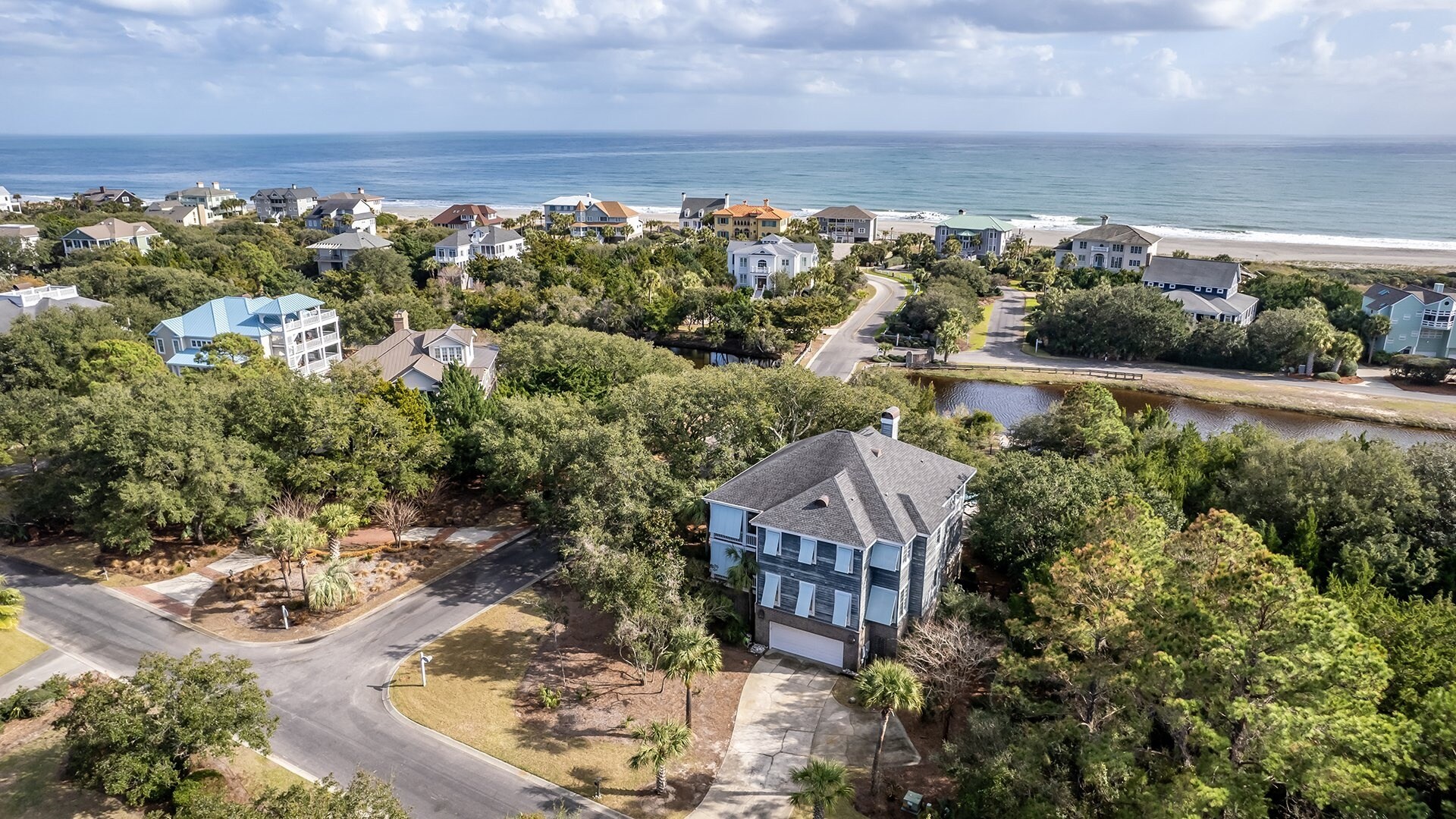 Property Image 1 - Majestic Beach House with Private Pool and Fishing Dock Close to Beach