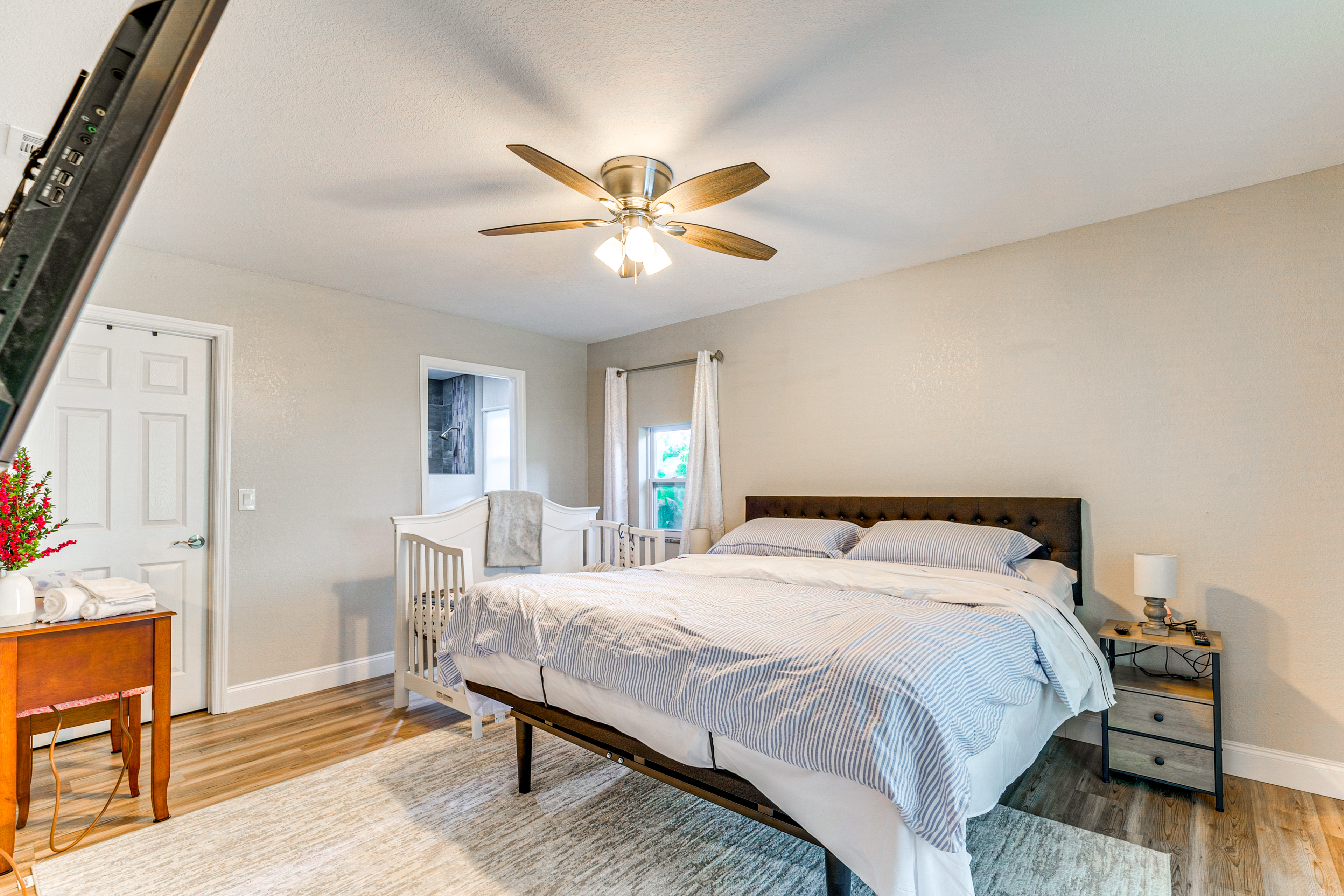 Lakefront Home w/ Heated Pool, Near Disney