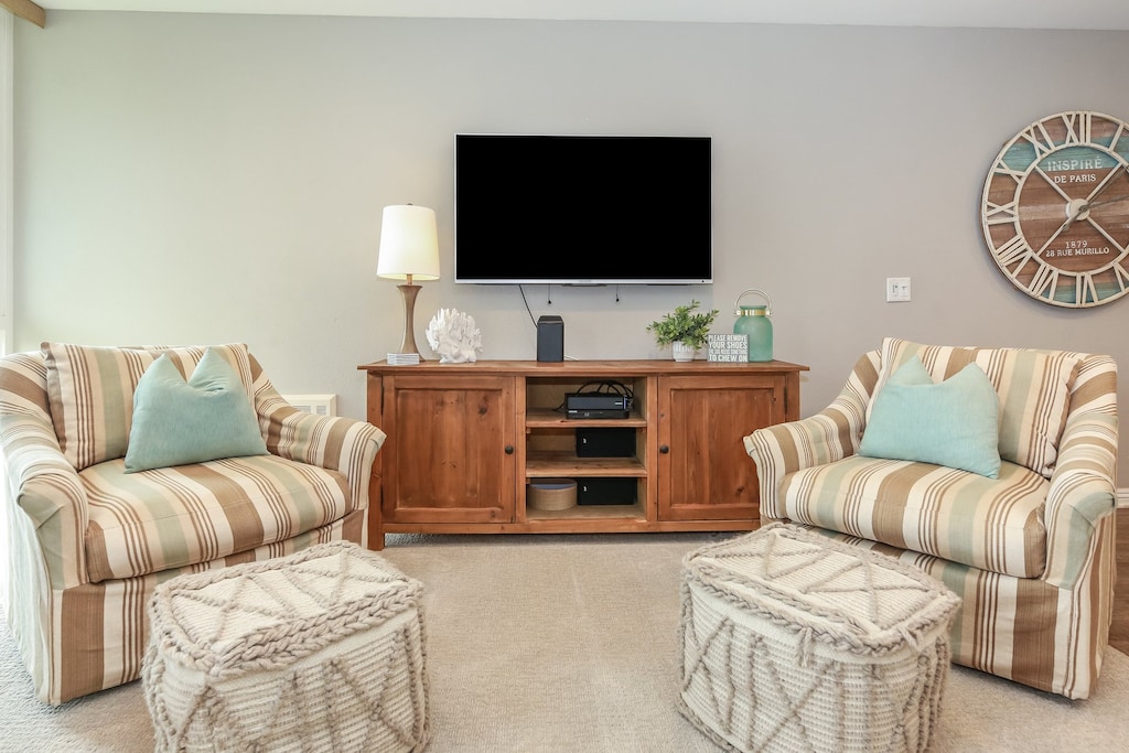 Cable TV with extended channels free of charge!