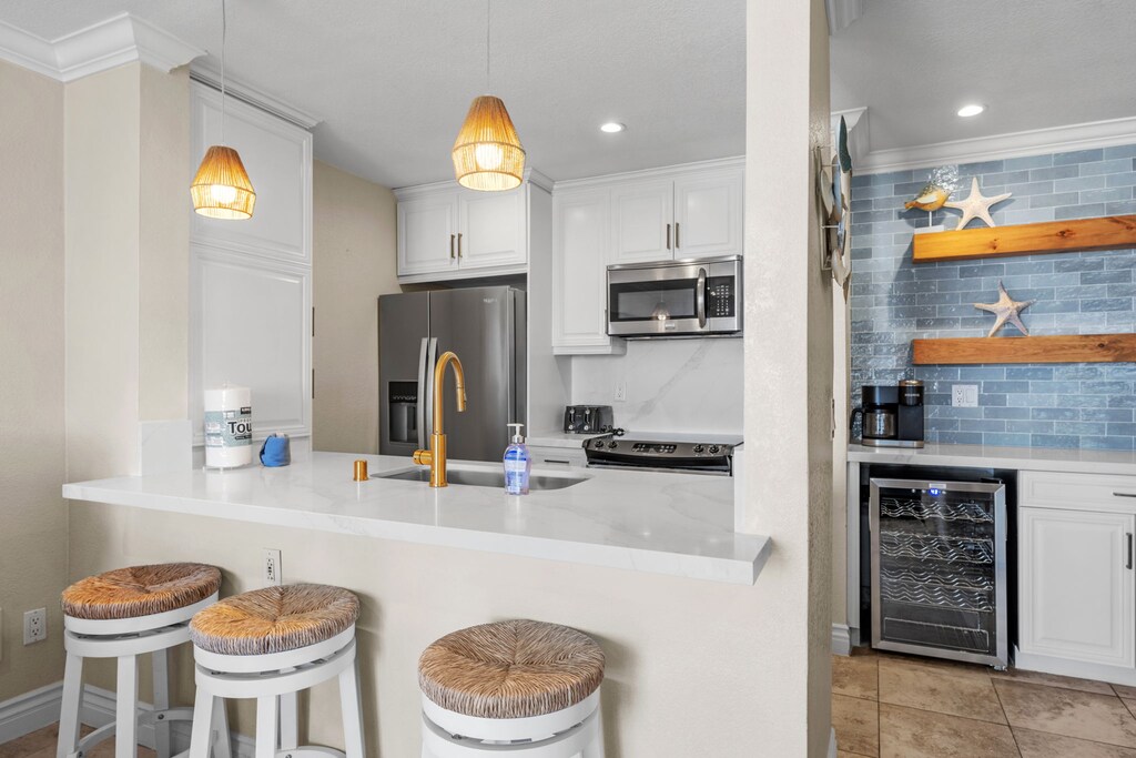 Modern kitchen with coastal charm