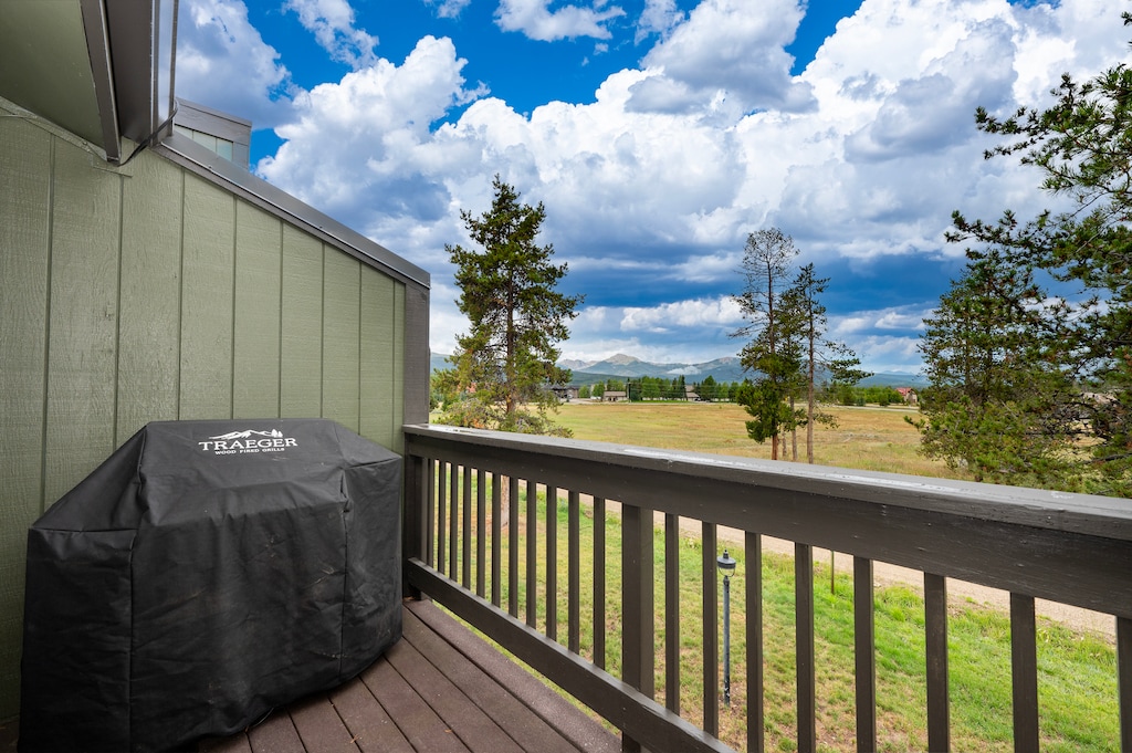 SWP Meadow Ridge 20-13 private deck