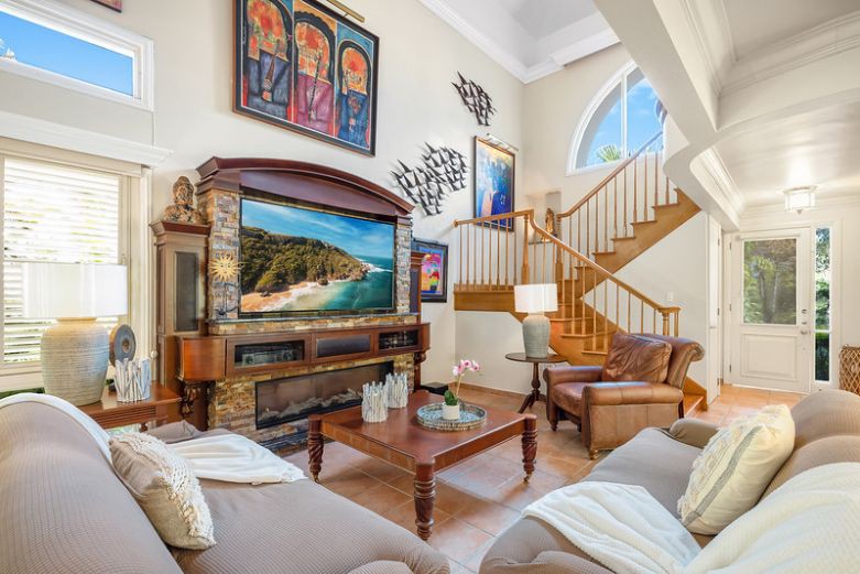 In the center – a wooden coffee table – and all spaces adorned with carefully chosen state-of-the-art ornamentation and accessories – many of them sourced from the orient