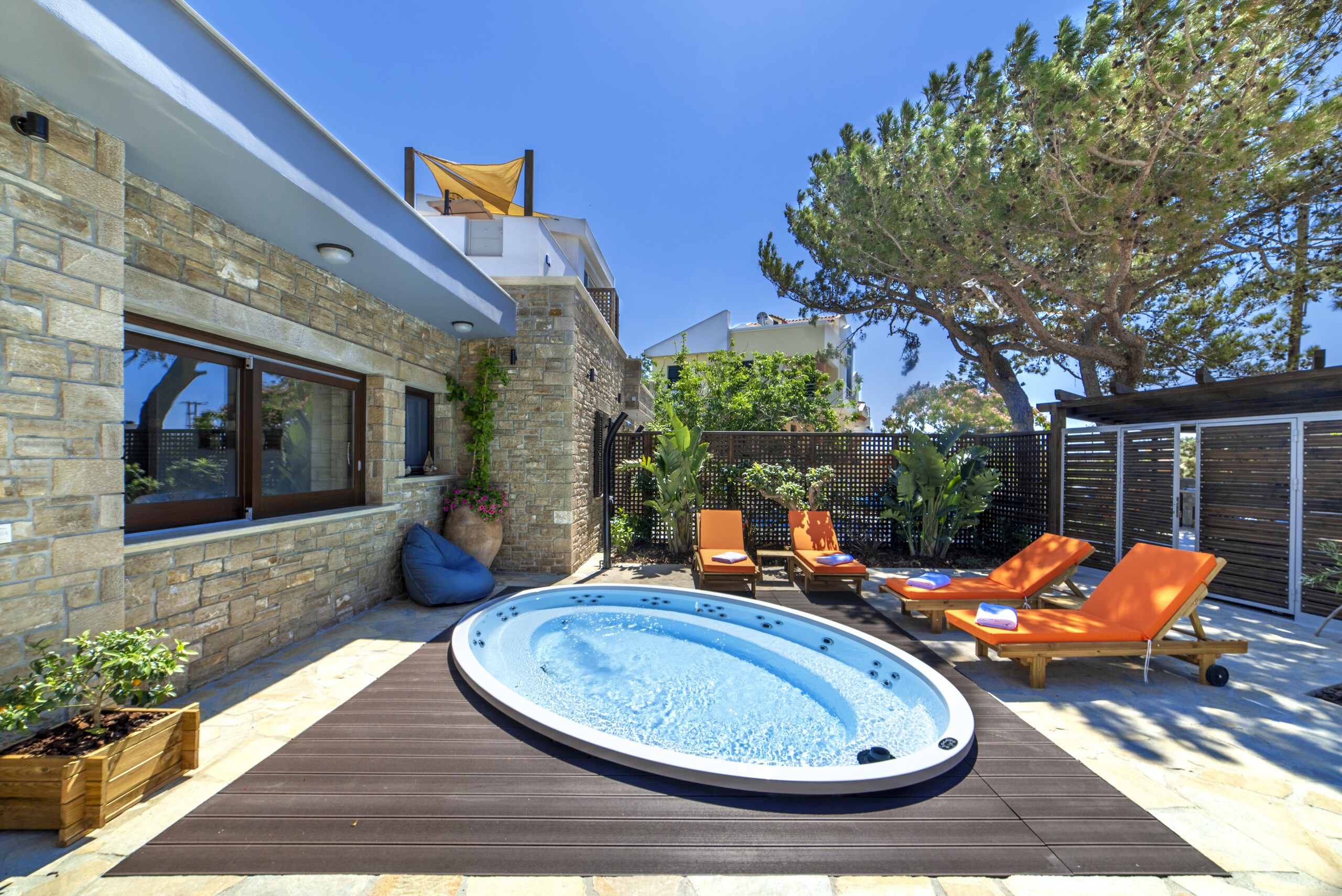 Property Image 1 - Villa Lemos