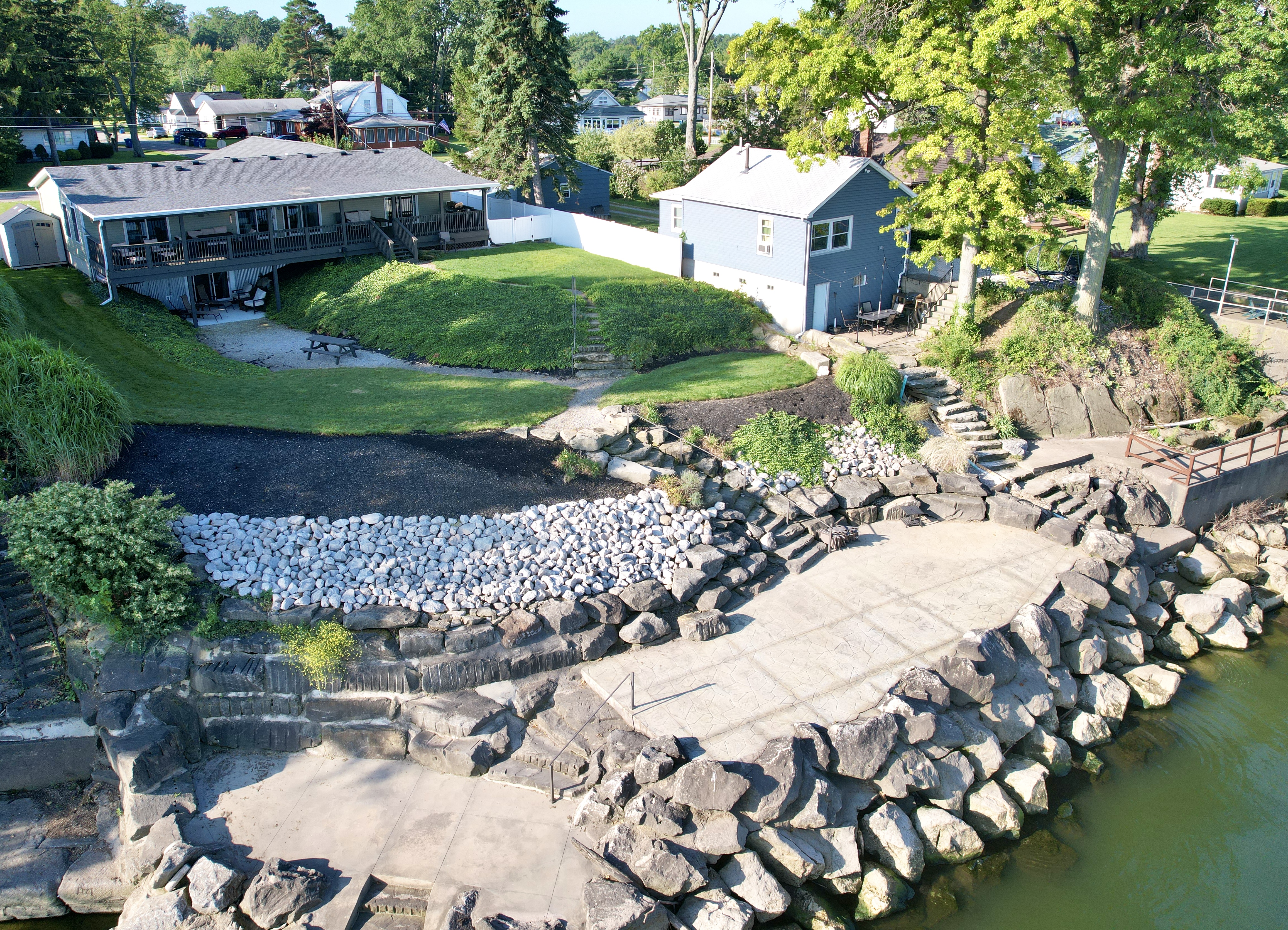 Multi-level space to enjoy Lake Erie