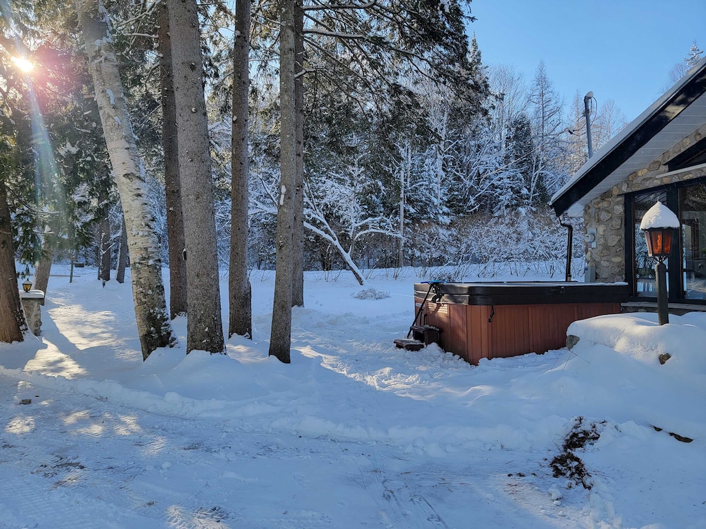 Imagine crisp air and warm waters. Your restorative winter retreat.