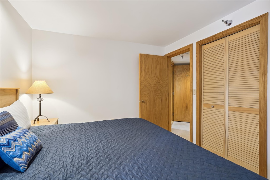 Lots of closet space to utilize.