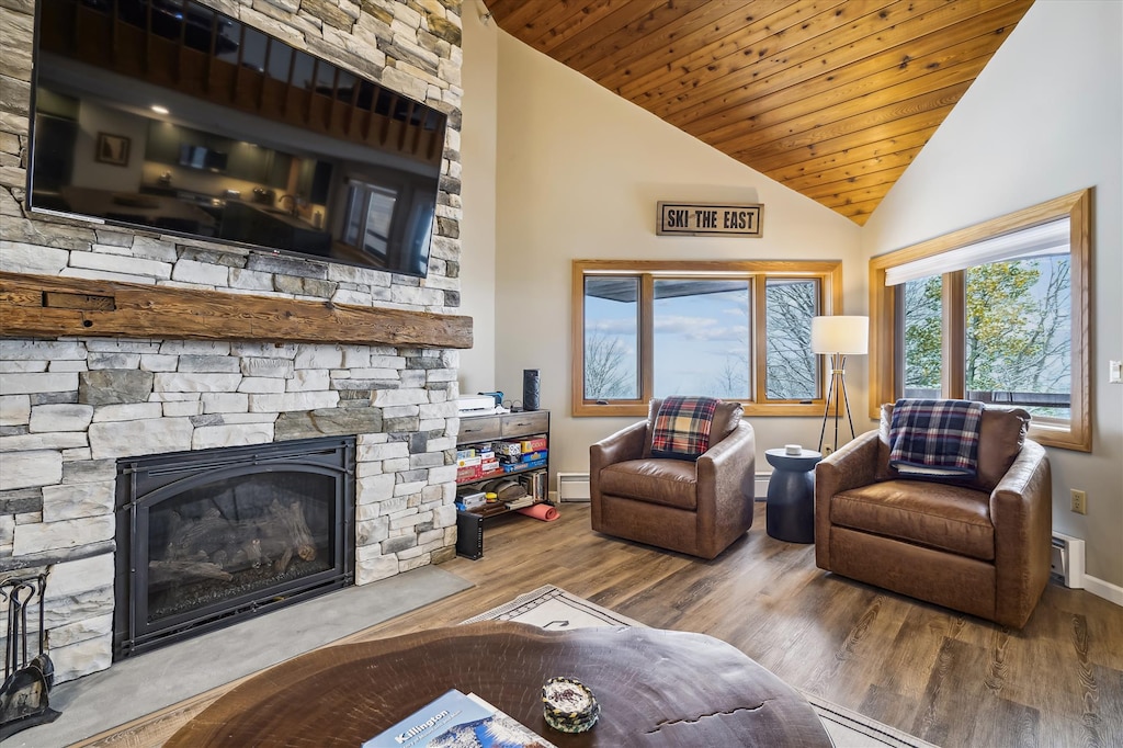 Comfortable living space, plenty of seating.  Beautiful stone fireplace (propane).  Gather with your family and friends on for a quiet night with that special one, while enjoying the country atmosphere