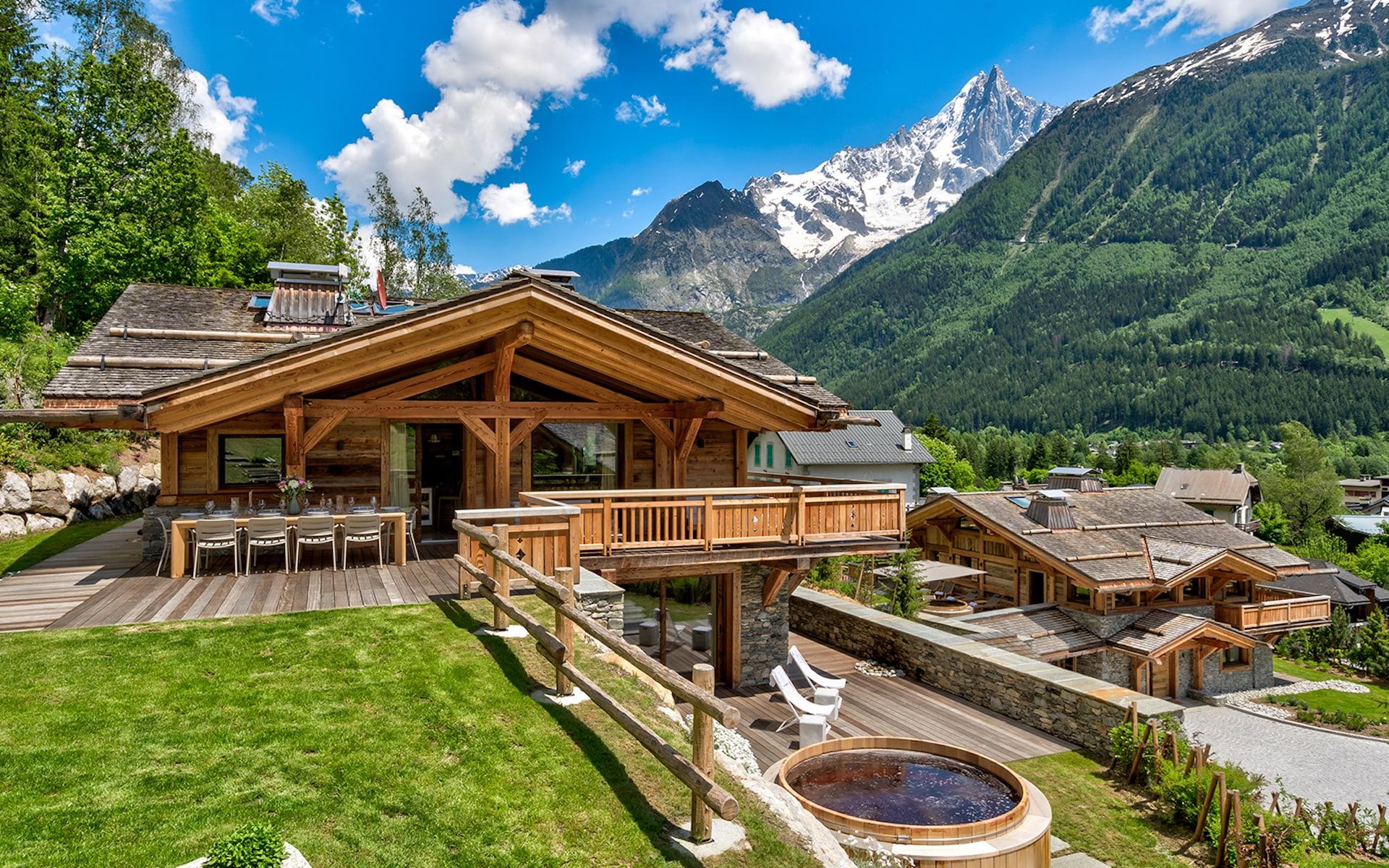 Property Image 1 - Chalet with sophisticated details offering a refined holiday