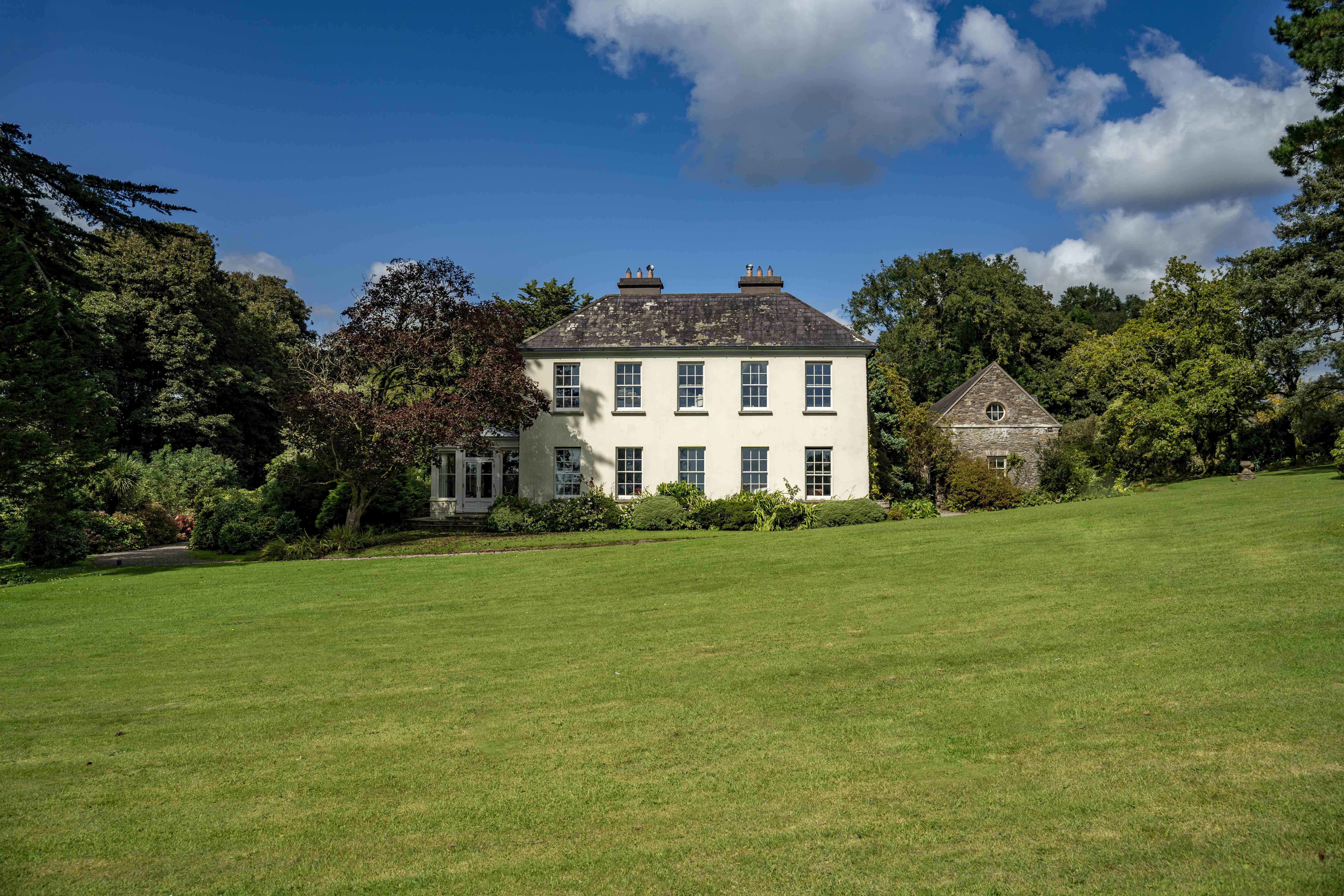 Property Image 2 - Large country house close to the sea in West Cork