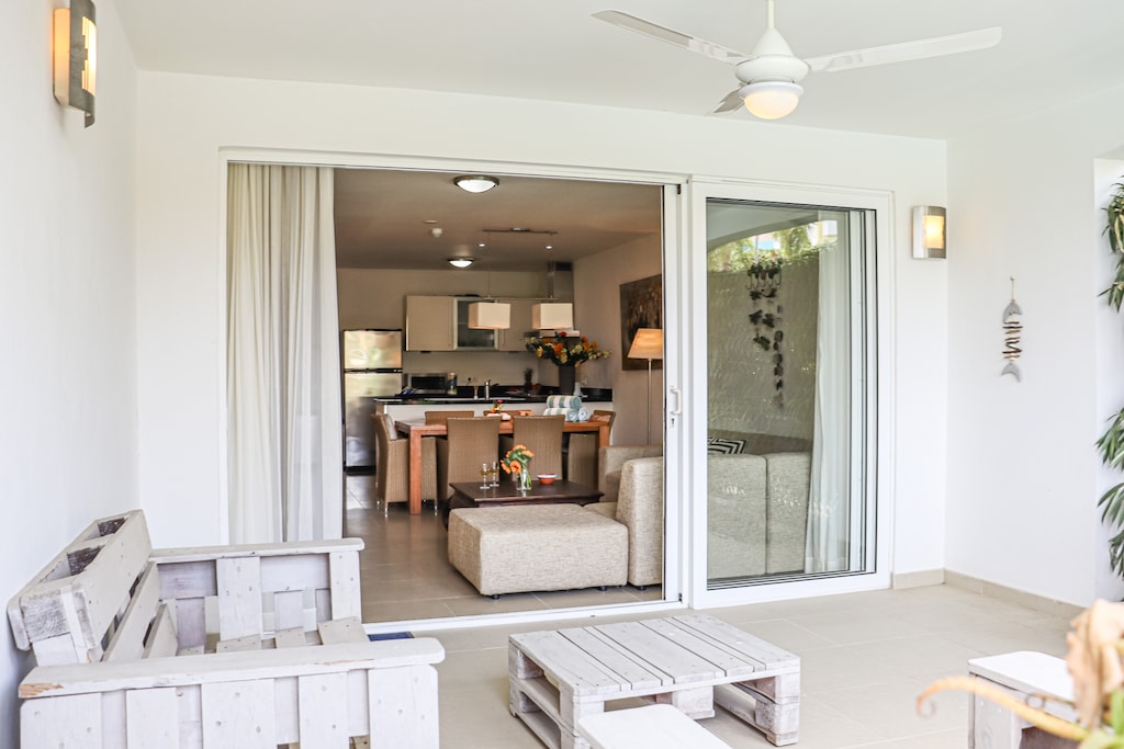 2-bedroom Vacation Rental Apartment in the Blue Bay Golf & Beach Resort with Pool-access, Photo 5