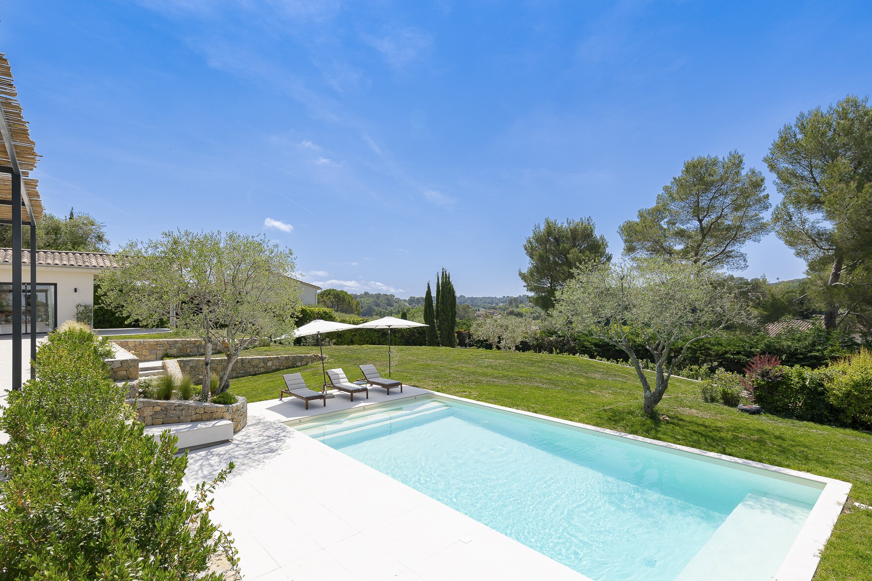 Property Image 2 - Villa Nea - Valbonne