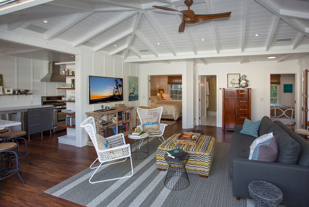 Cute~ beachy and cozy