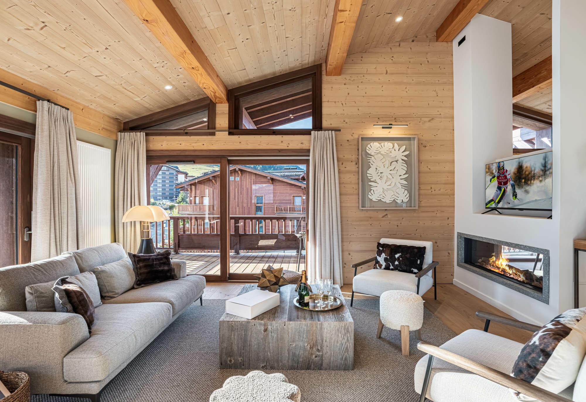 Property Image 1 - Winter in Courchevel - Hallf Challet Grande Casse 4*