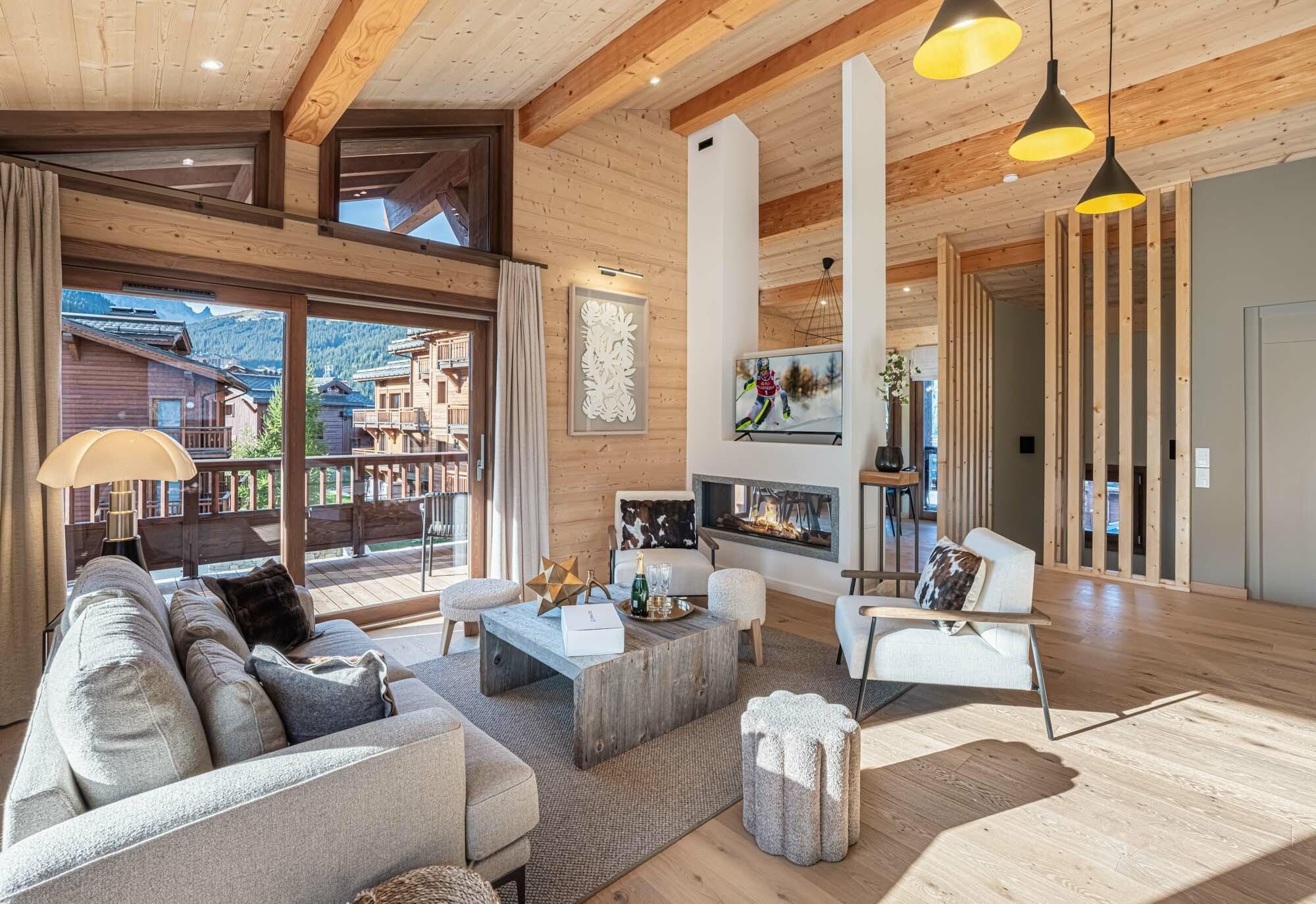 Property Image 2 - Winter in Courchevel - Hallf Challet Grande Casse 4*