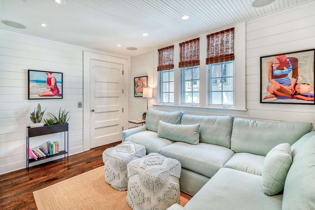 2nd Floor TV room