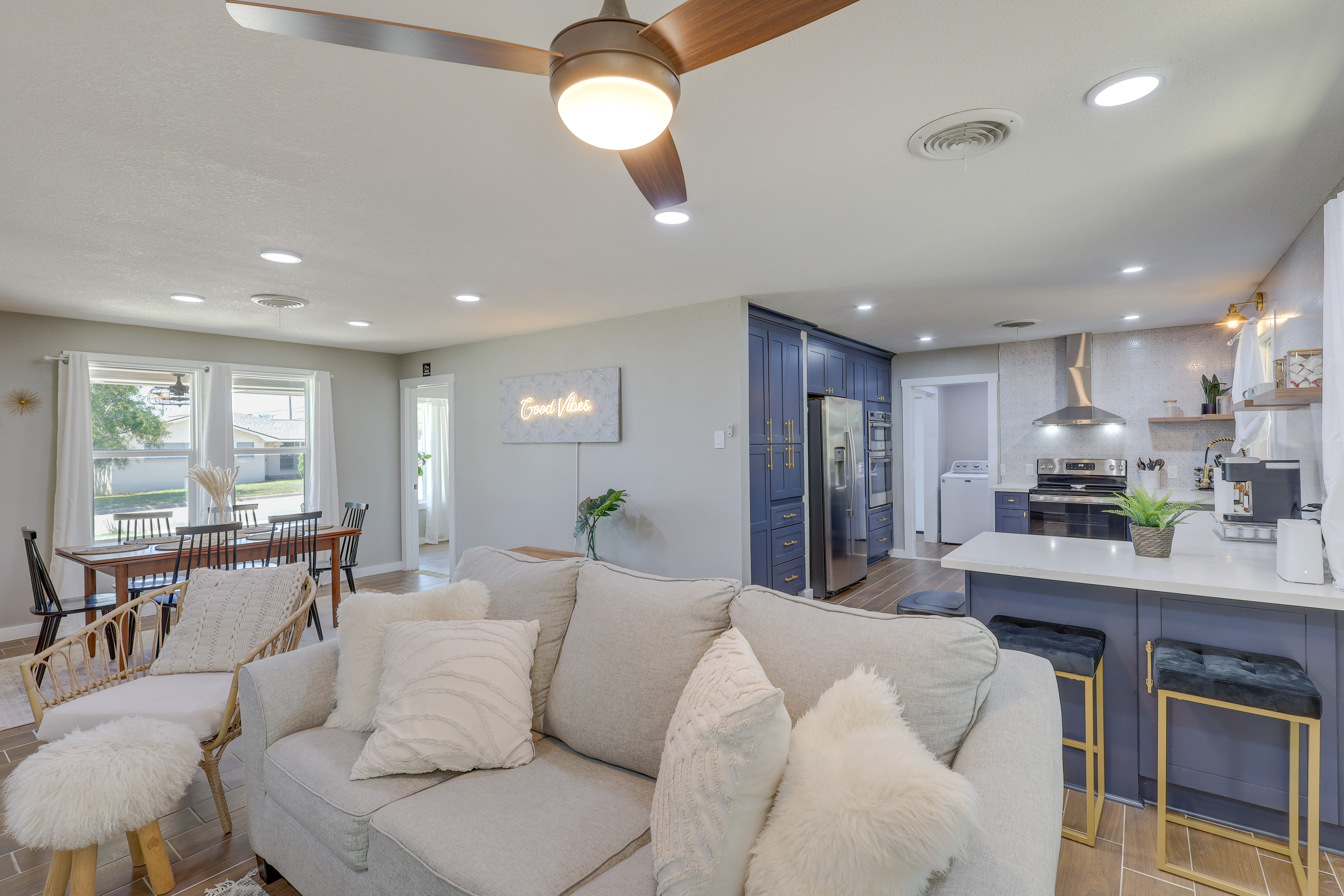 Family Home 4 Mi to Dtwn Temple! Bring Your Pet