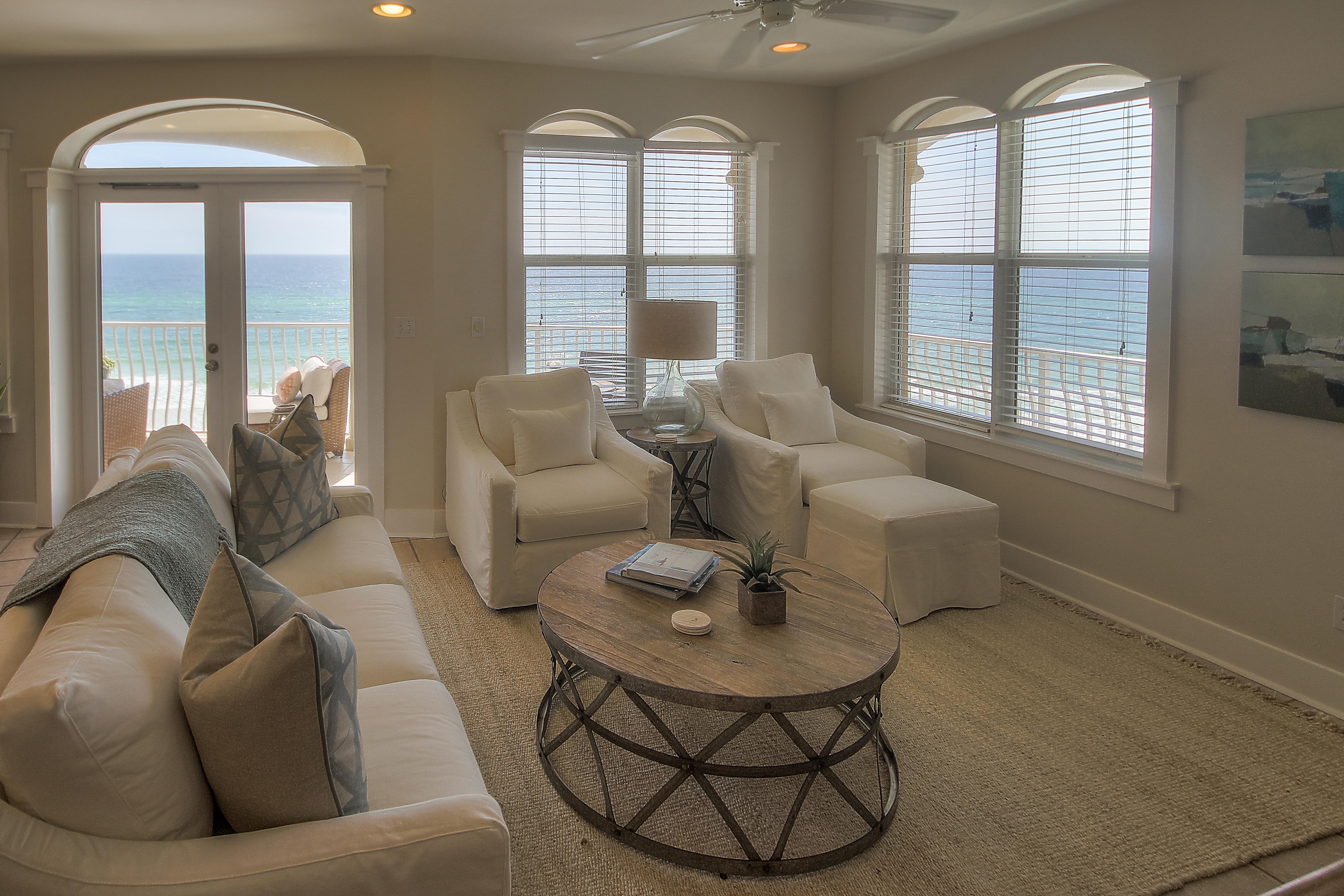 Designer interiors and Gulf views!