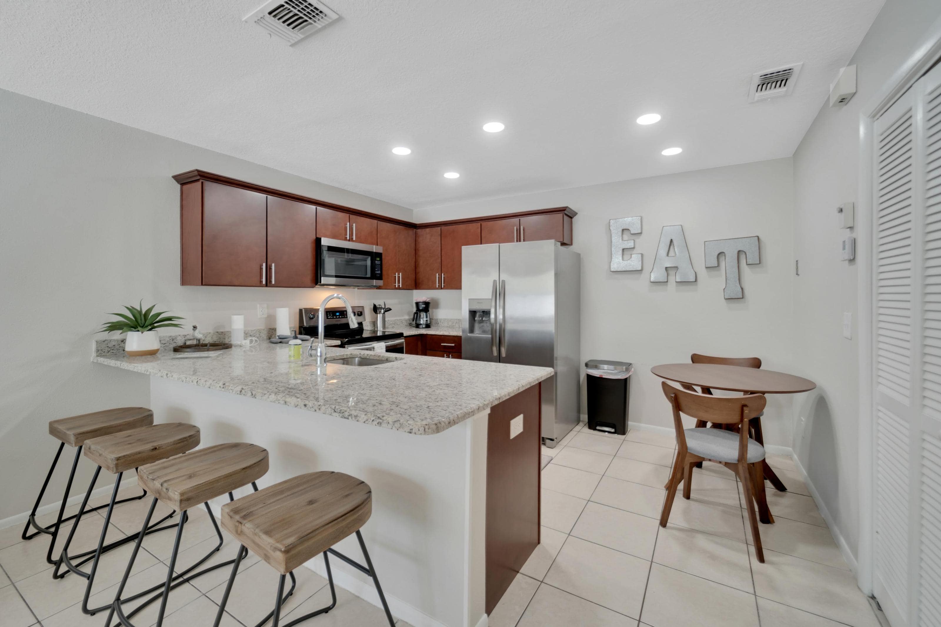 Property Image 2 - Newly Renovated Condo in Apollo Beach 5! 