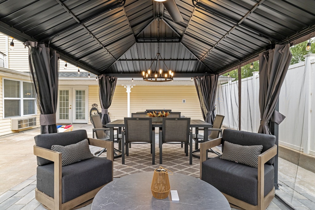 Experience outdoor elegance with our chic lounge and dining setup, perfect for relaxation and al fresco meals