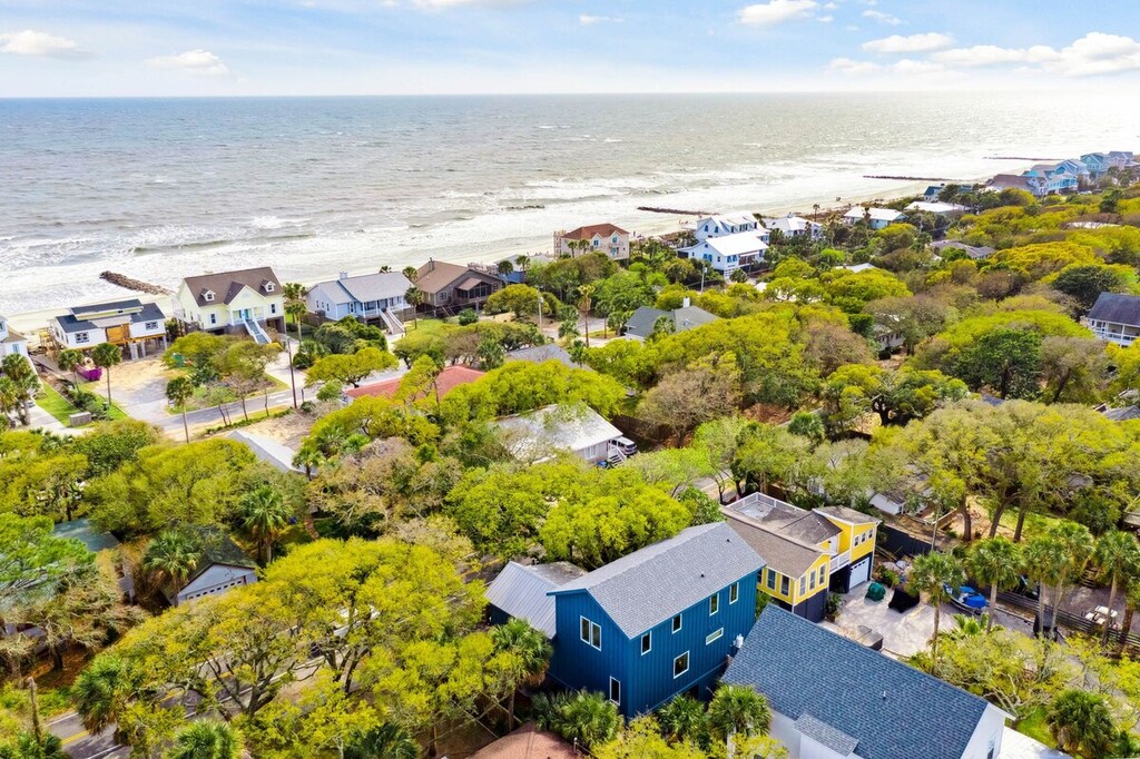 Just steps to the edge of America! The beach is just a short walk from the blue house! 