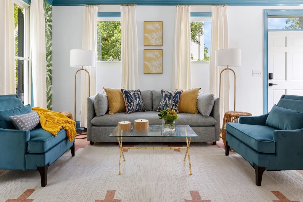  Welcome to your downtown Charleston rental!