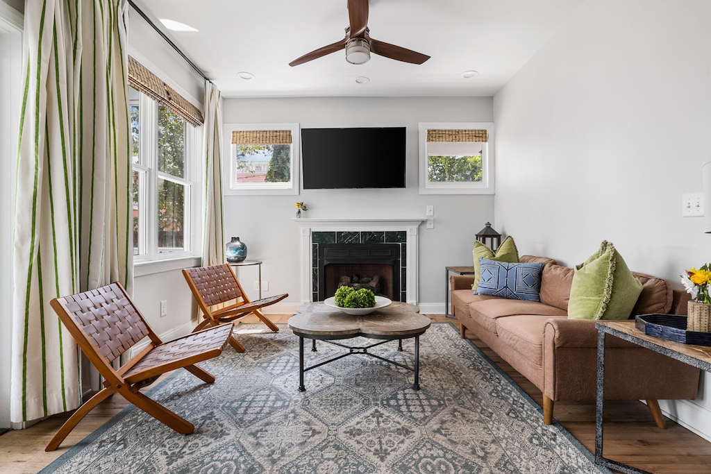 Unit A Entire First Floor: Living room with smart TV ready to stream!