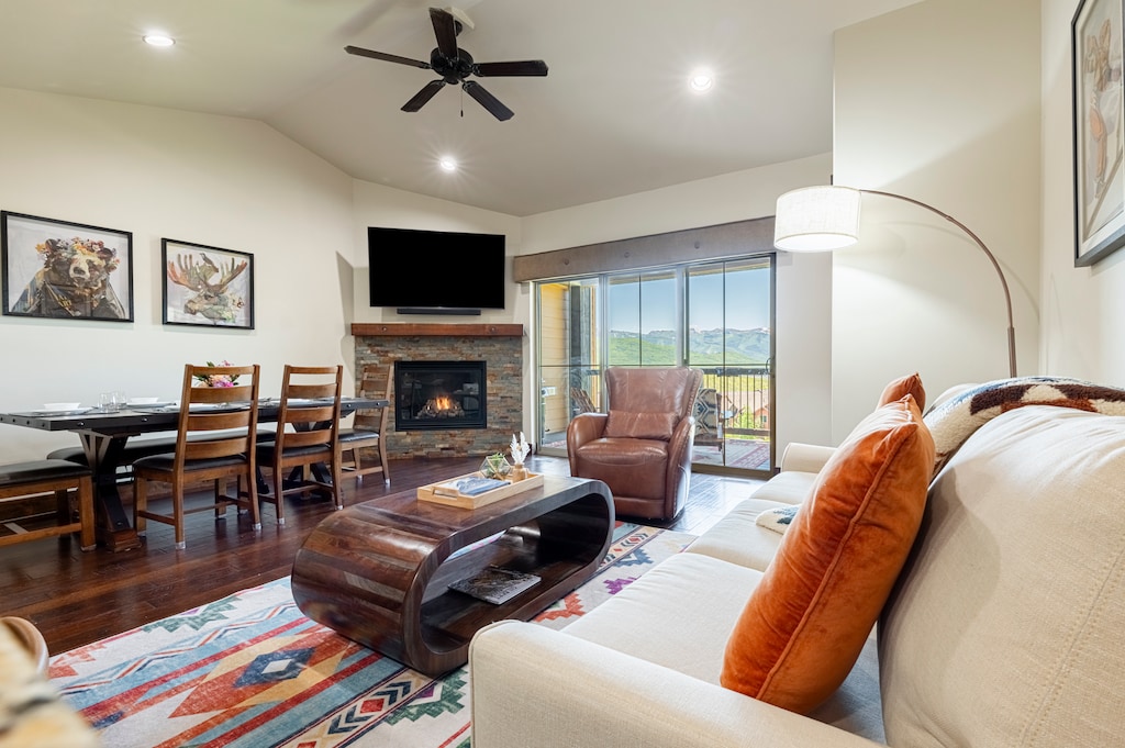 Main level living area