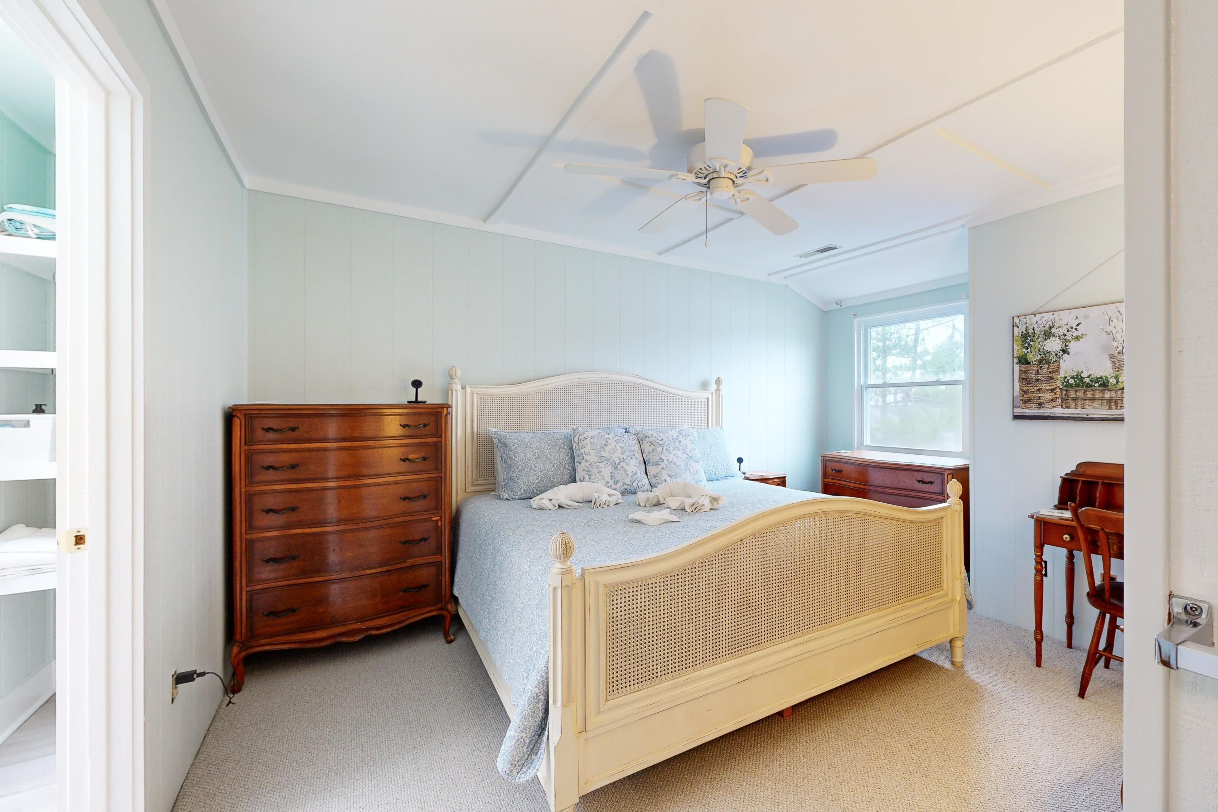 Mallard Lakes - Bluebird Ln 2BR lake view