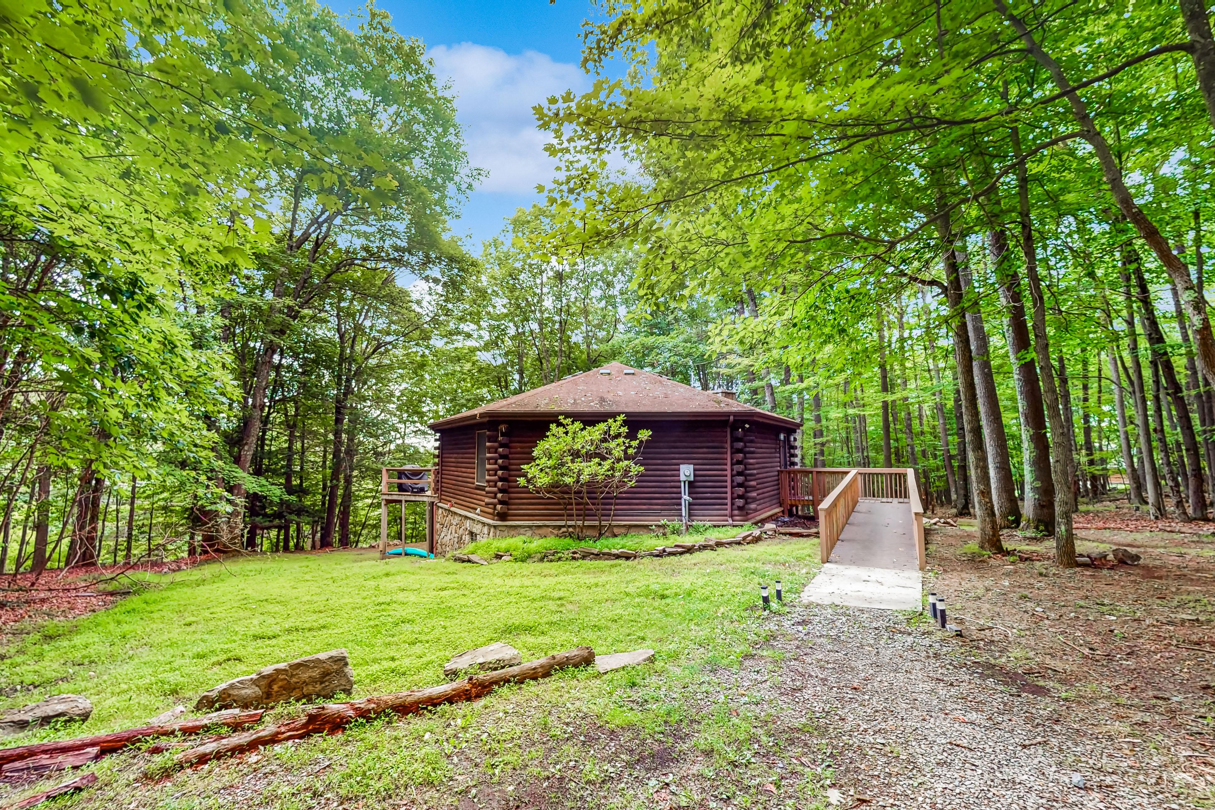 Property Image 1 - Four Bear Cabin