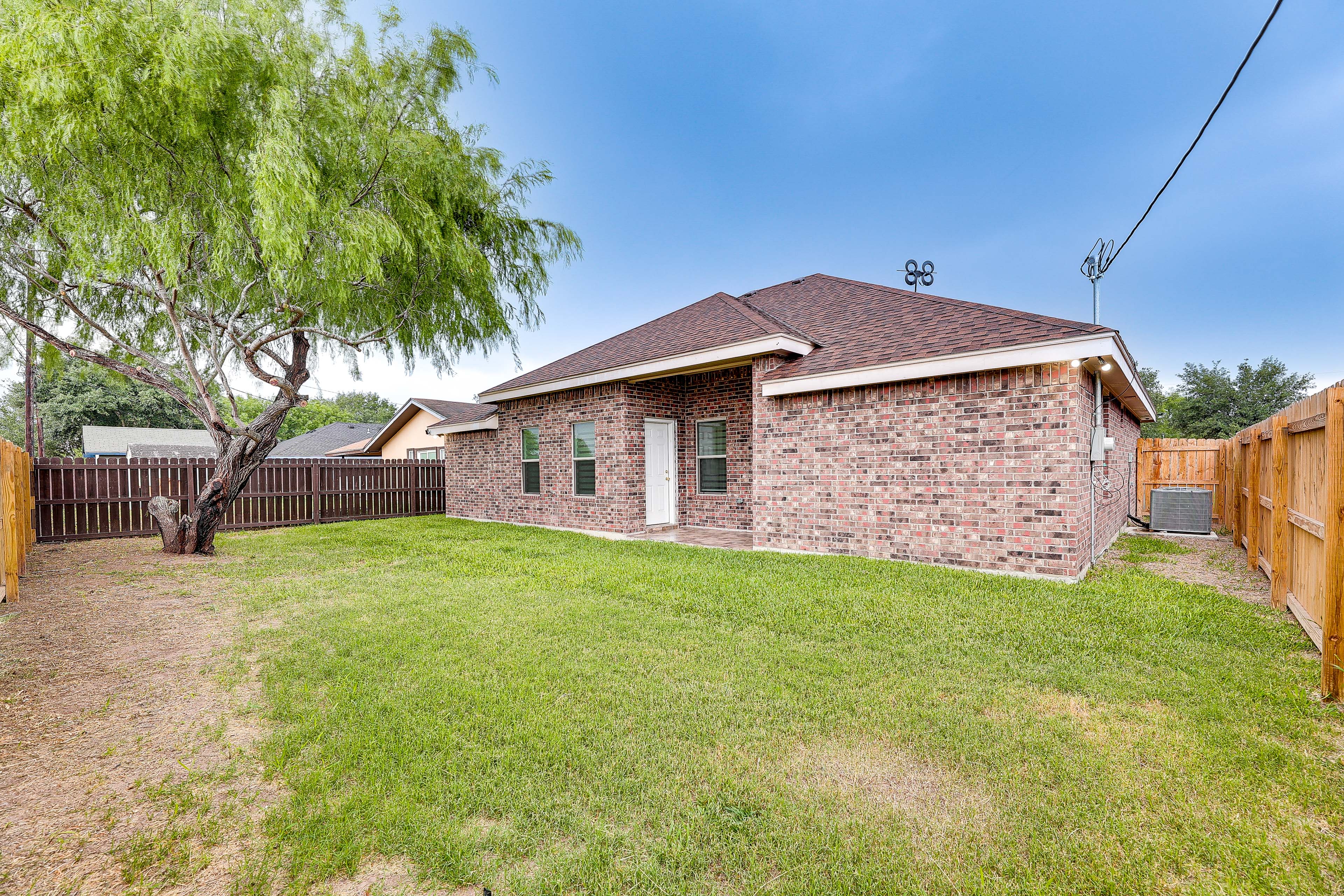 Weslaco Home w/ Fenced Yard: 2 Mi to Downtown