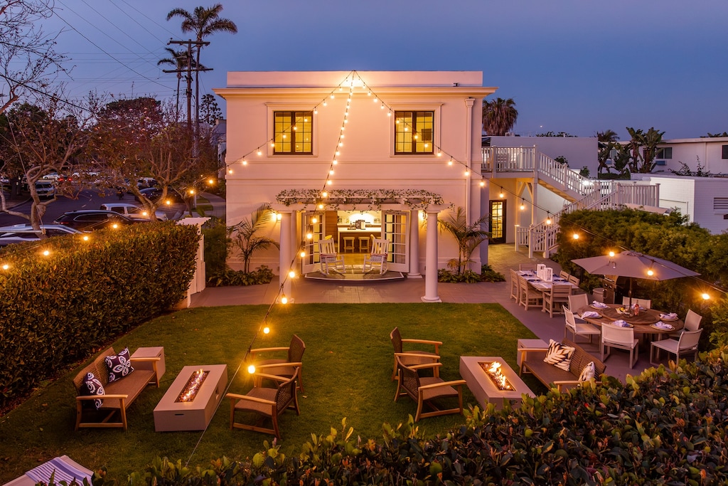 Villa 1 and 2 shared yard