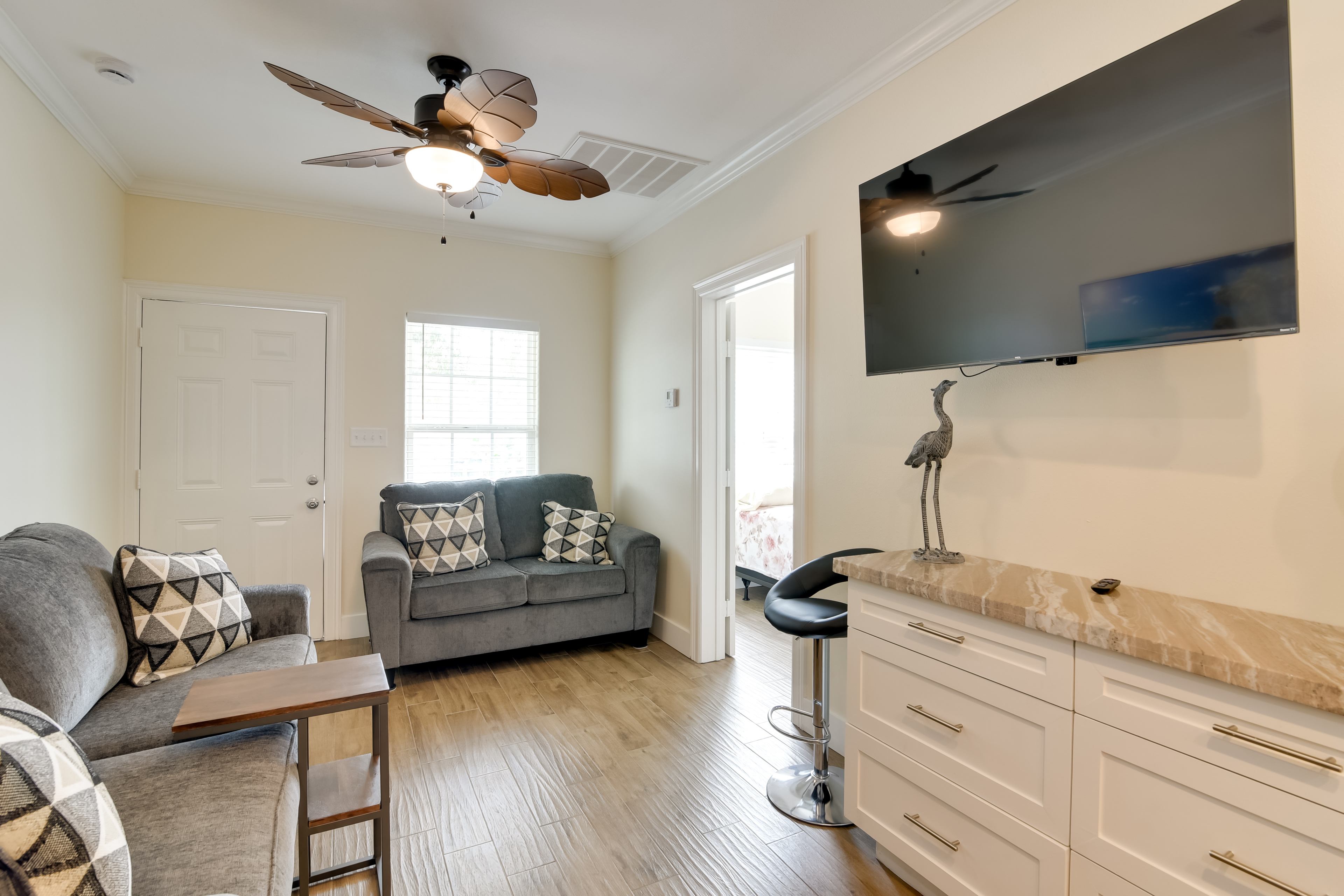 Property Image 1 - Cozy Galveston Vacation Rental < 1 Mi to Beach!